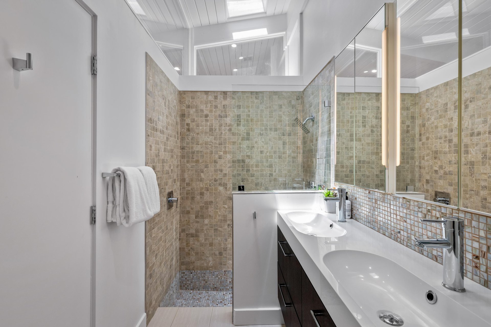 Second Guest Bathroom