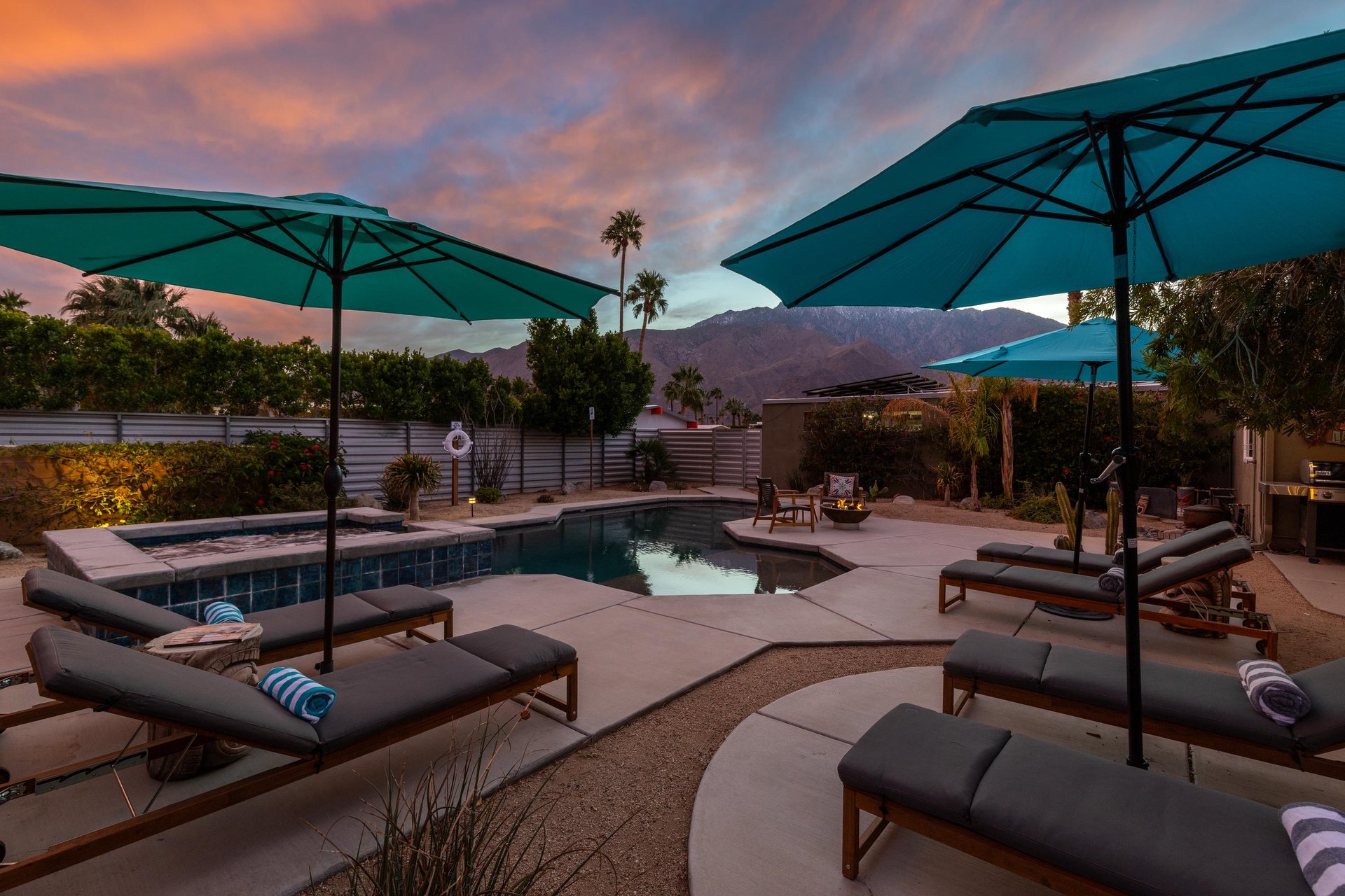 Amazing sunsets await at Splash  Sip House