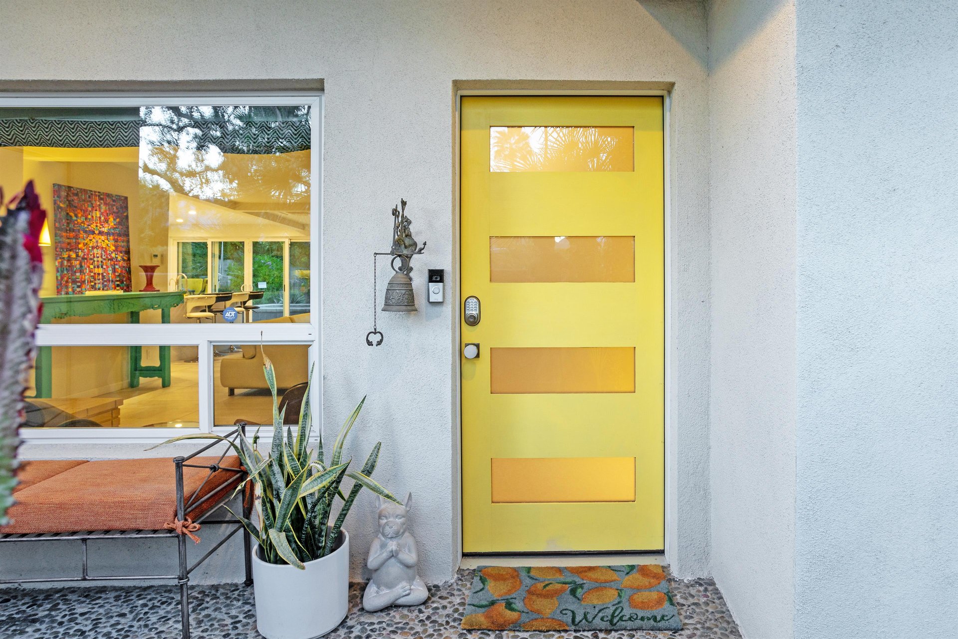 The cute yellow door