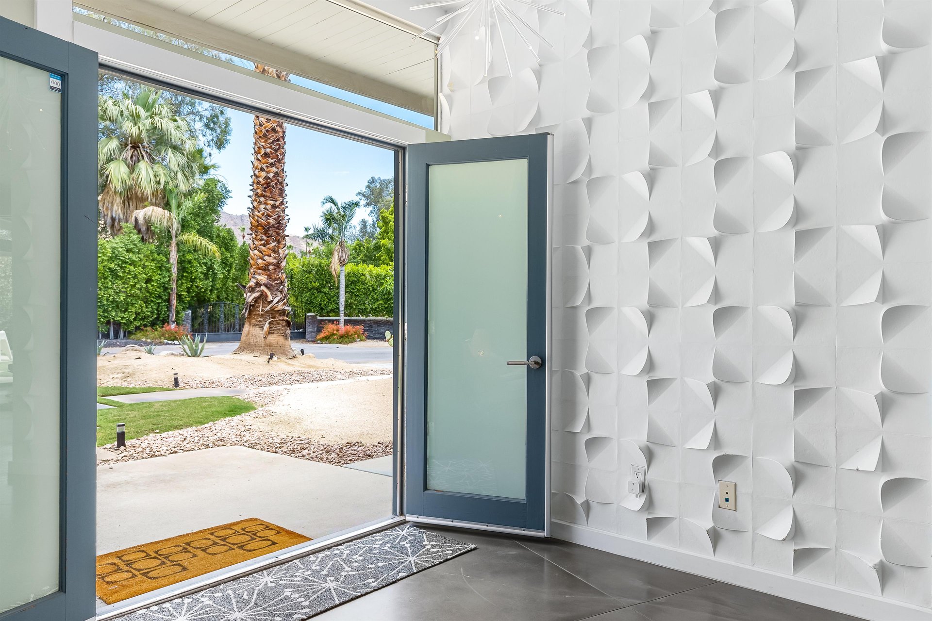 Welcome to Mesa MidCentrury