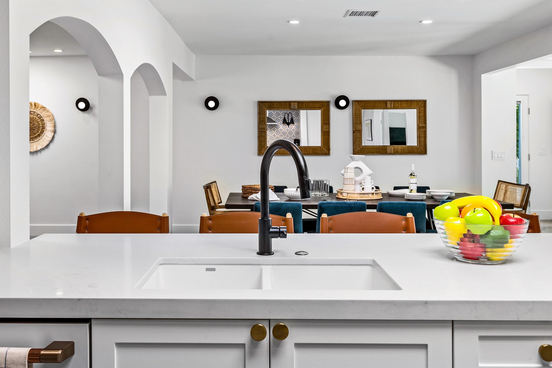 Dual sink kitchen island