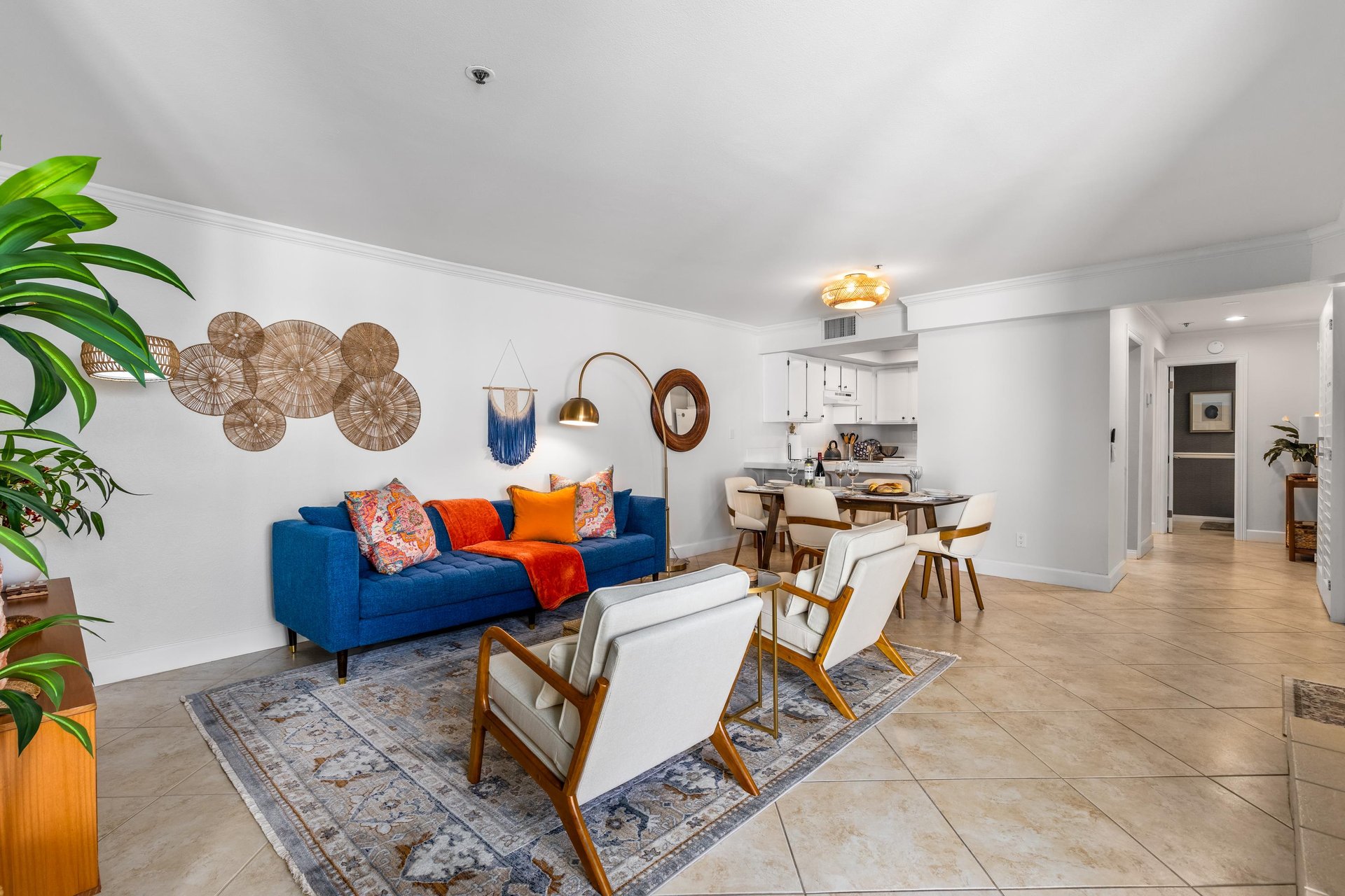 Livingroom with incredible comfy furniture