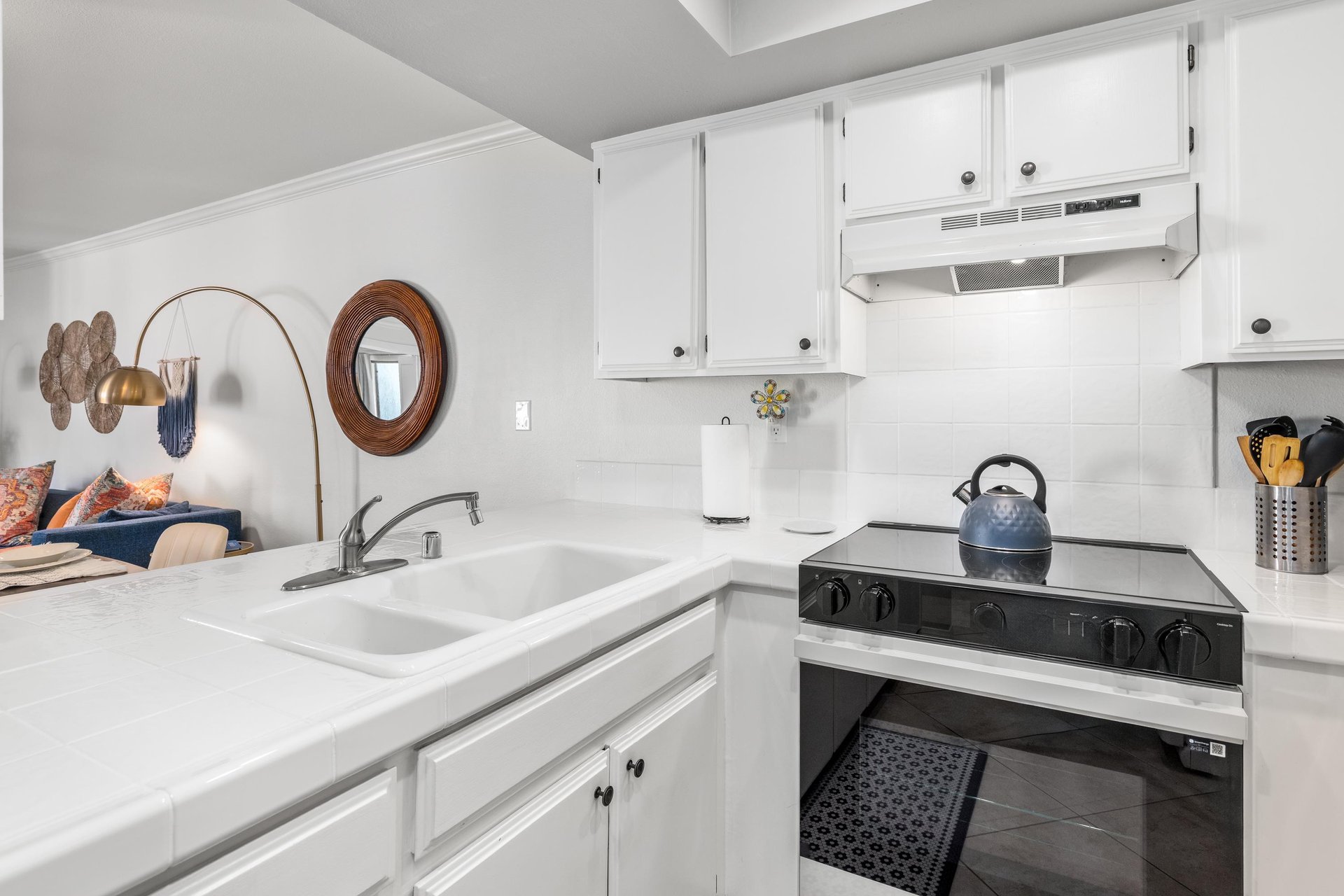 Modern appliances throughout