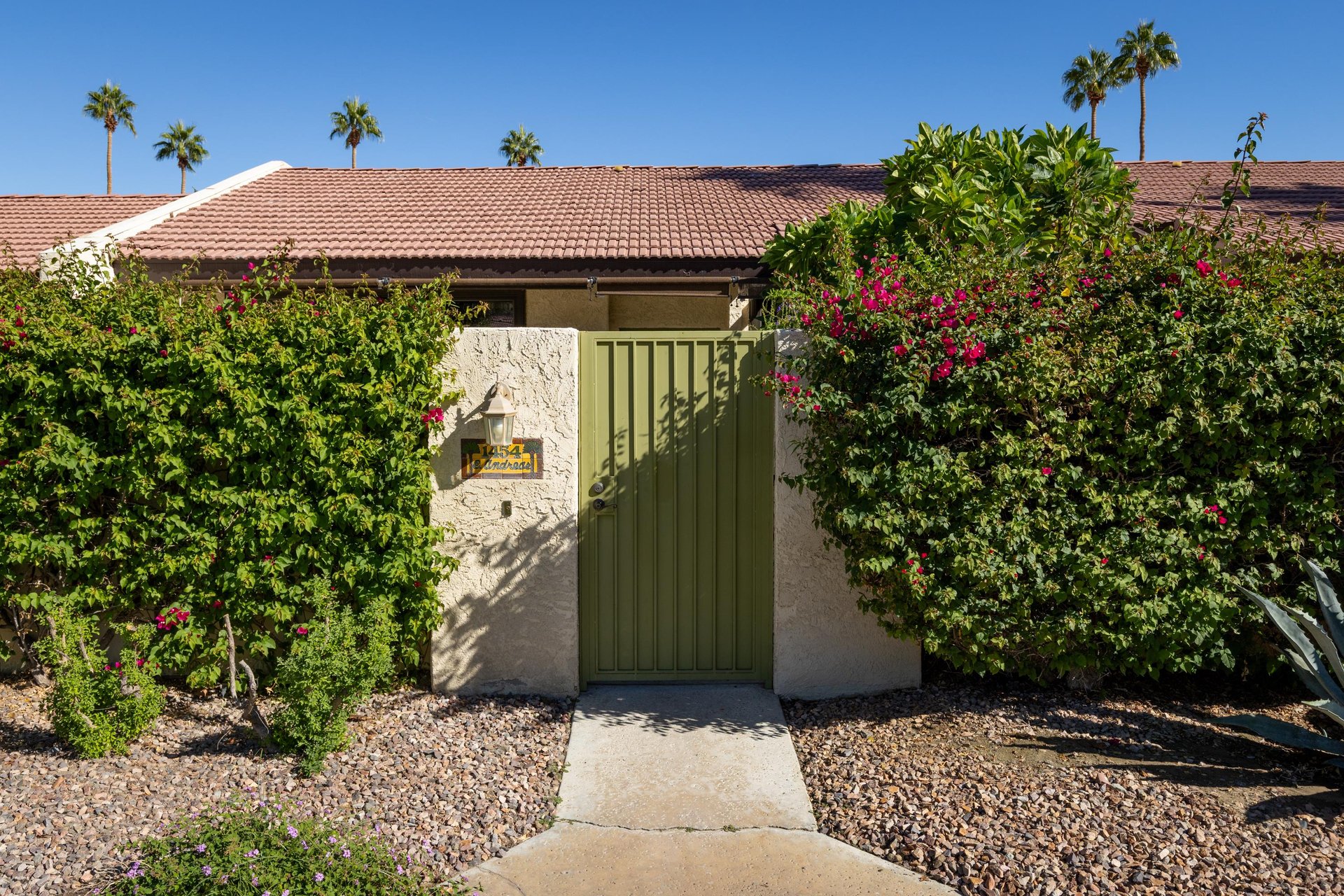 Welcome to Baristo Modern Retreat