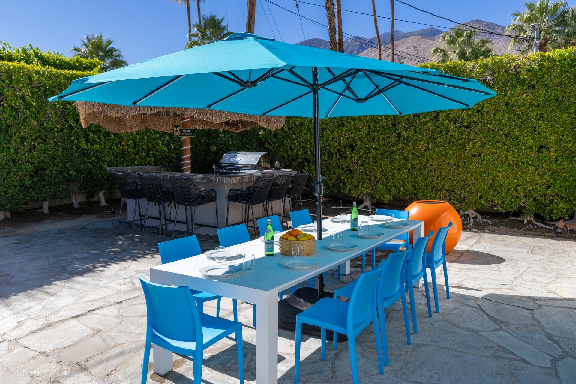 Al fresco covered dining for r10