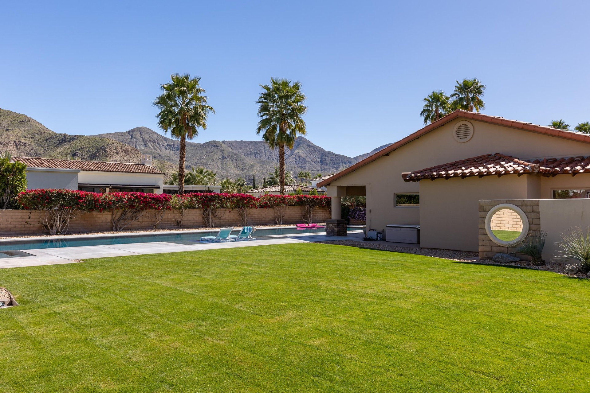 Lots of room to lay out in the sun