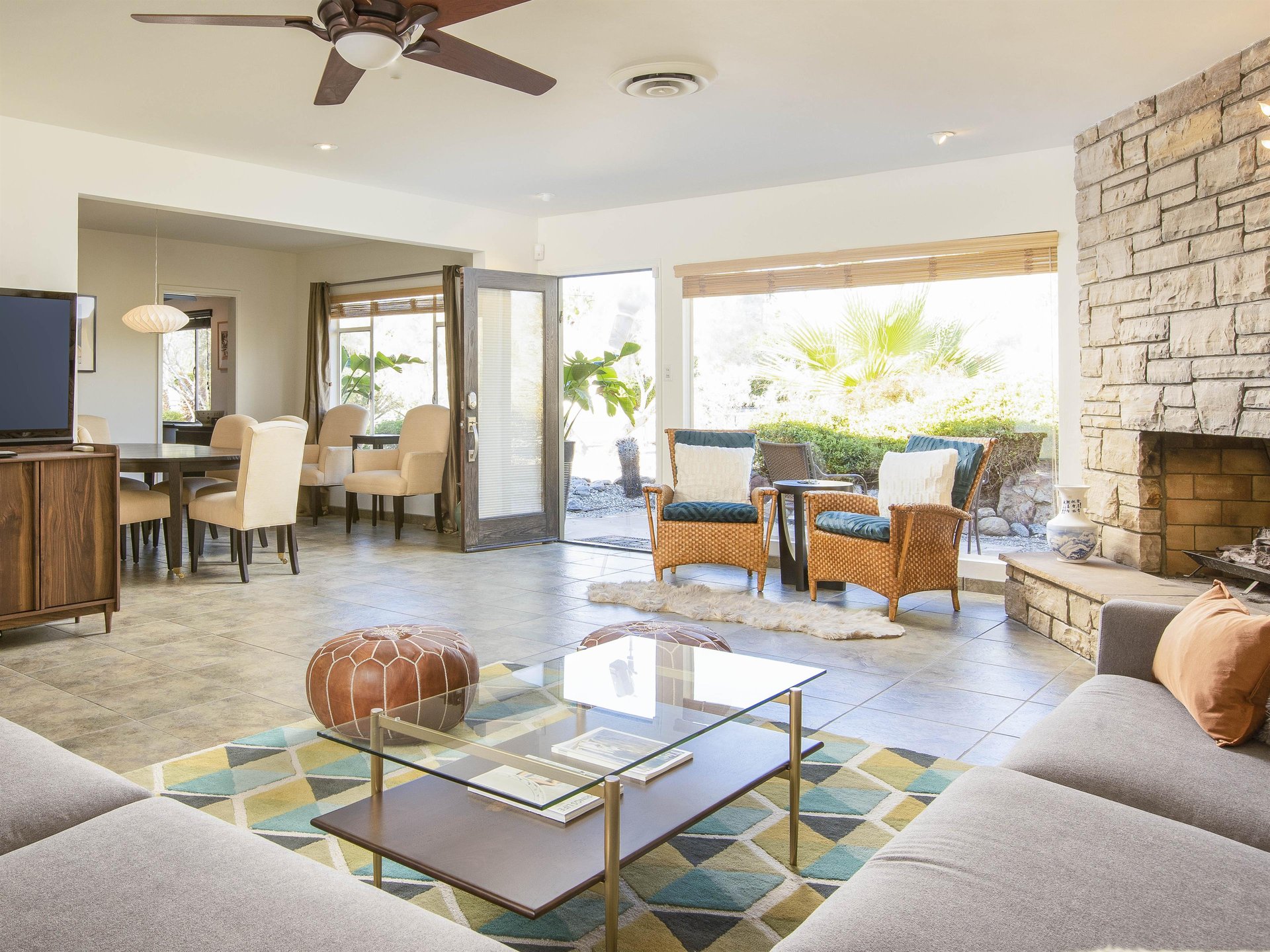 Gorgeous property made for indoor outdoor living