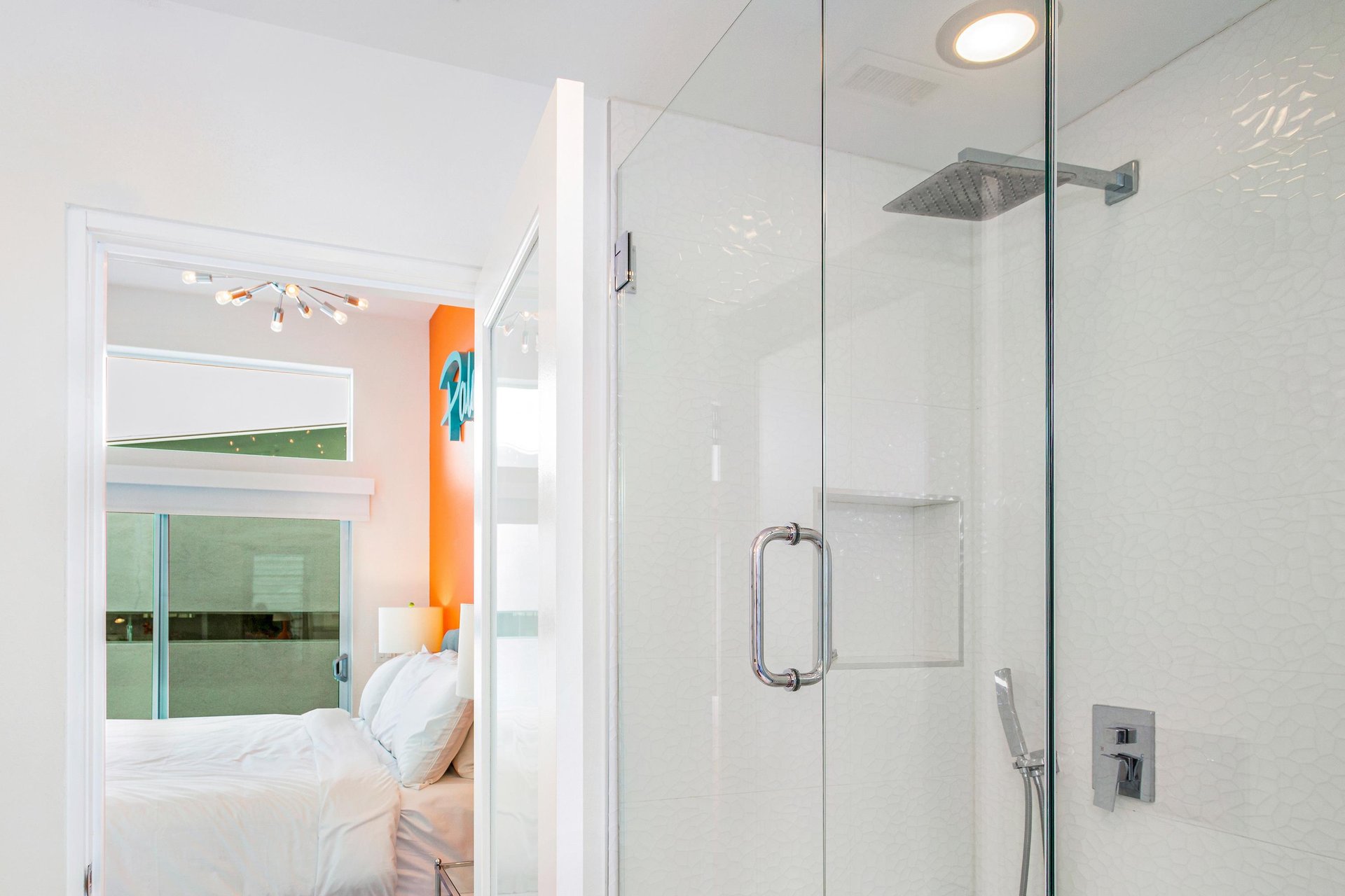 Guest shower with waterfall showerhead
