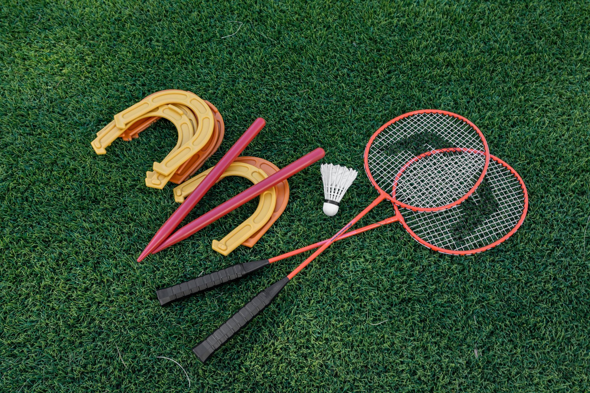 Play a game of horseshoes or badminton