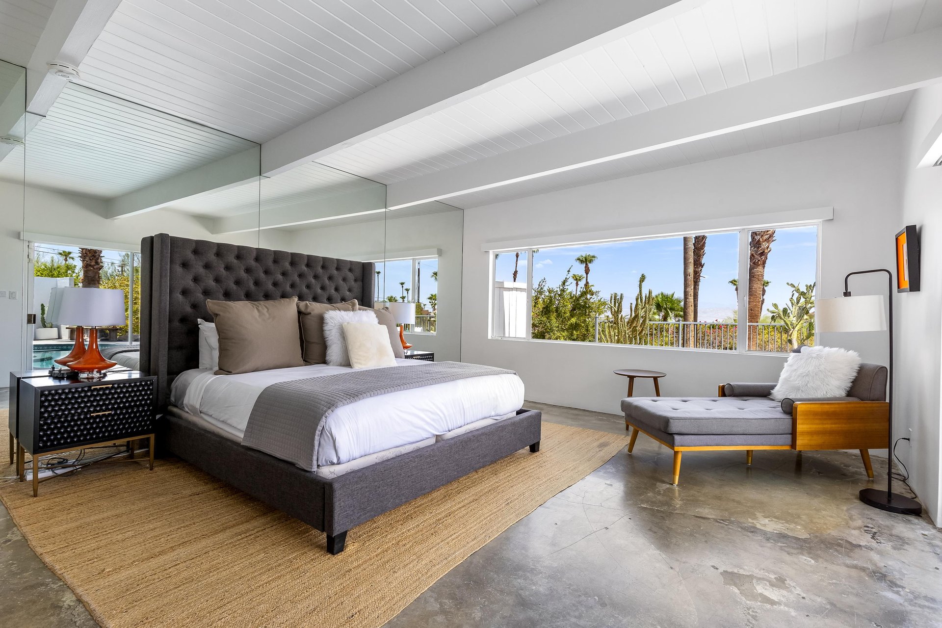 Luxurious guest bedroom