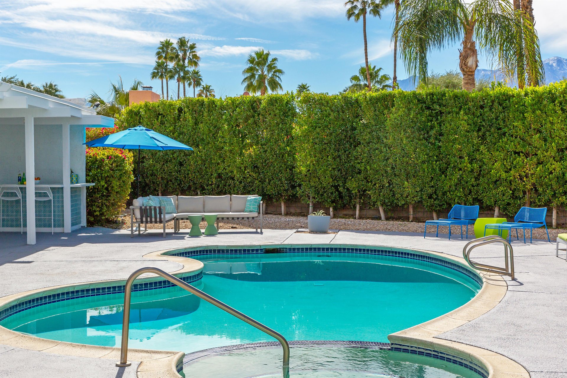 Relax in Sunny Palm Springs