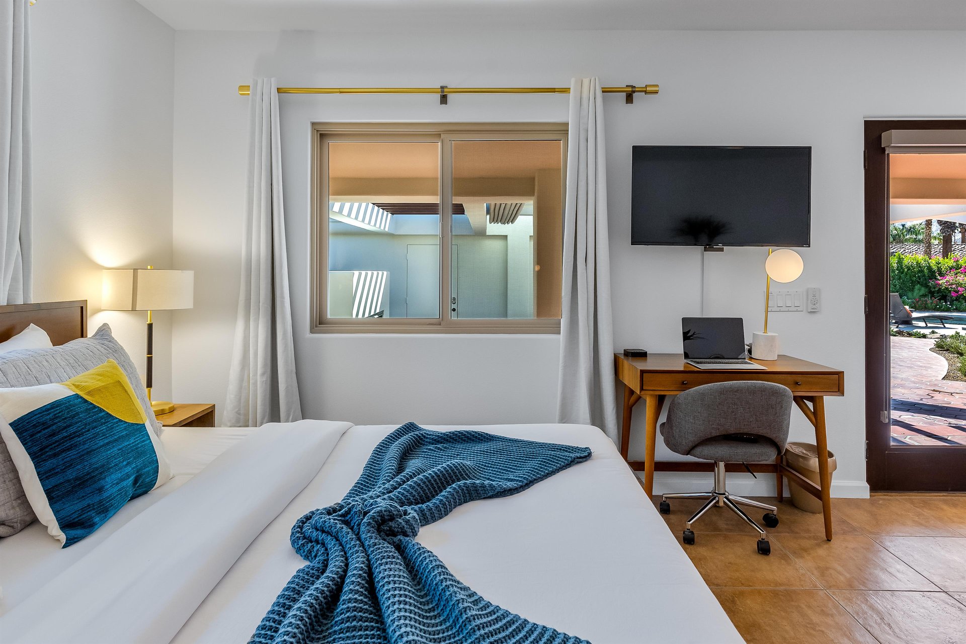 Space to work in the casita