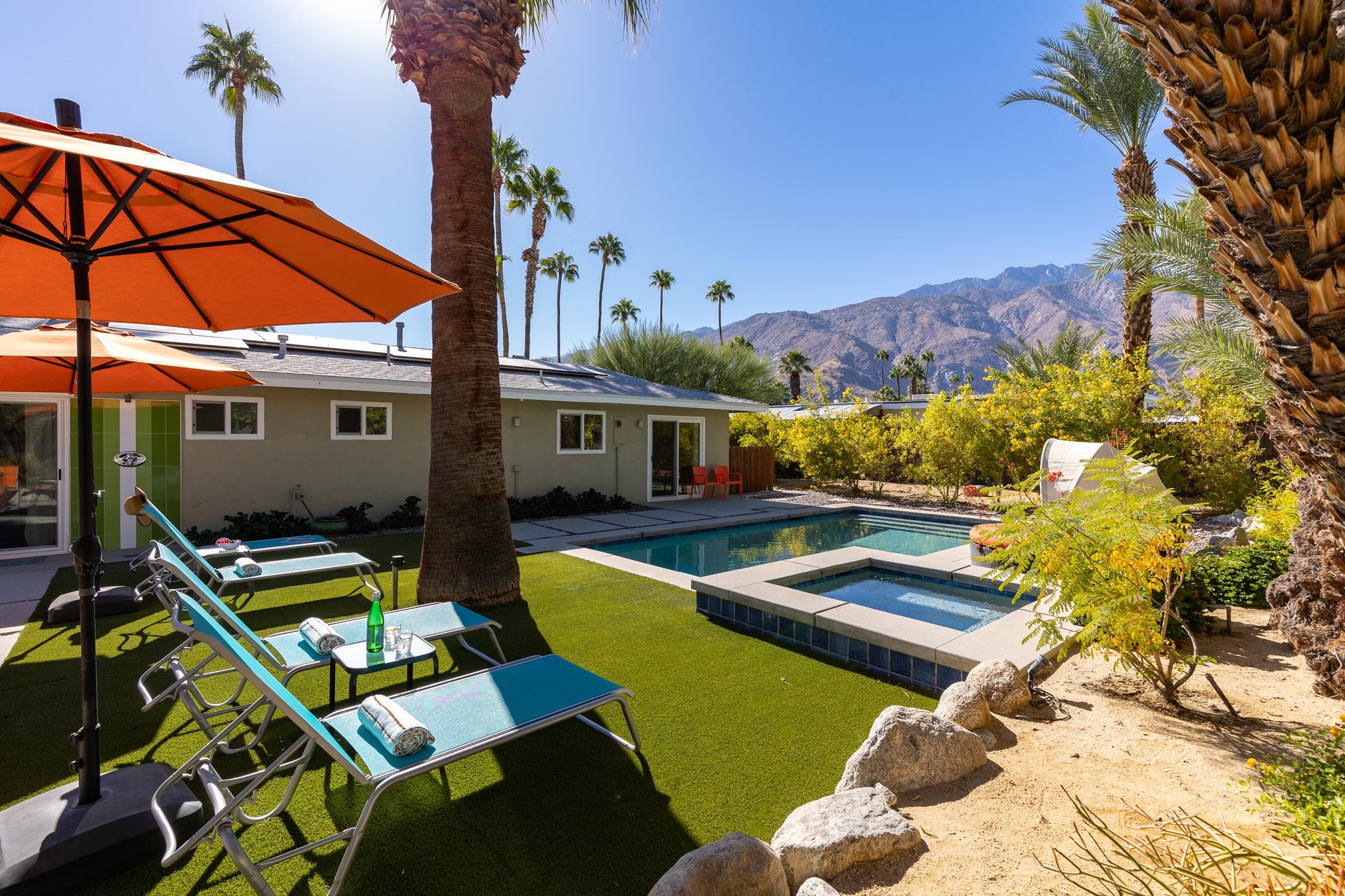 Lounge the day way at Modern Ranch Heaven