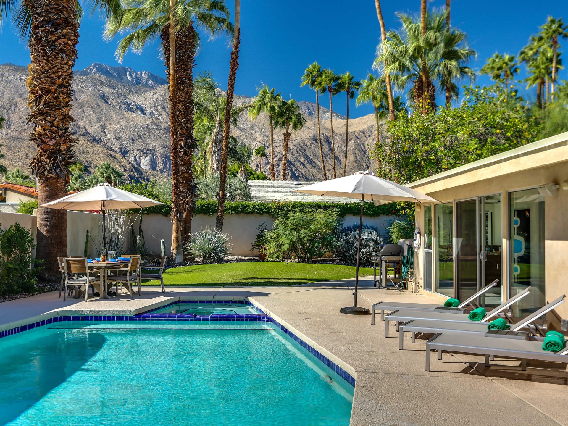Relax in Sunny Palm Springs