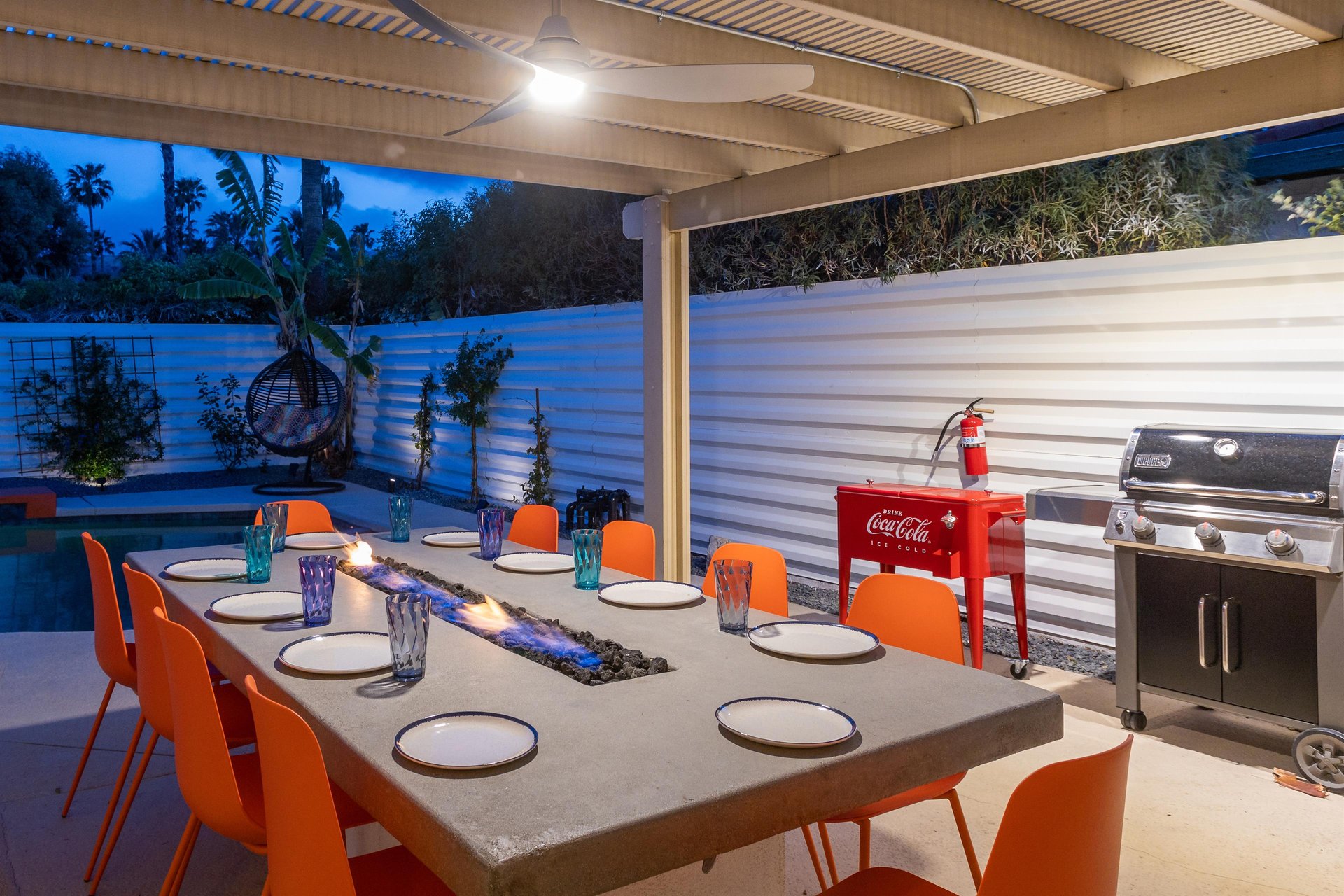 Al fresco dinner around the fire table