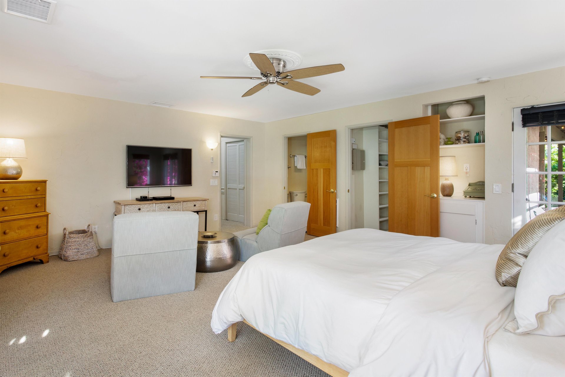 Spacious primary suite with sitting area