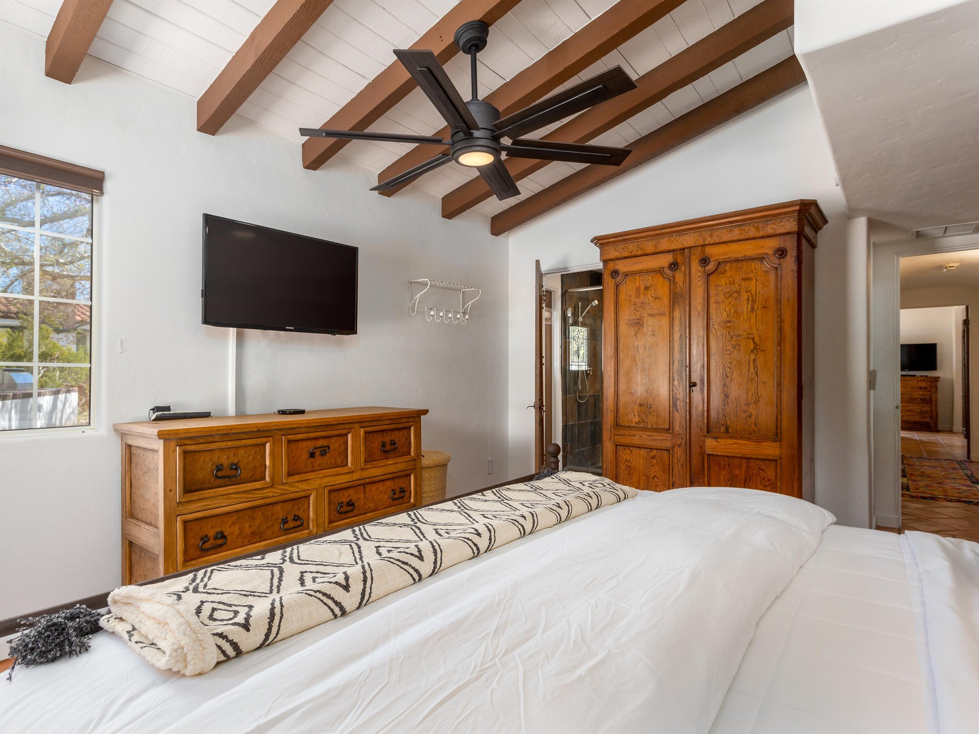 Made for Binge Watching your favorite shows.