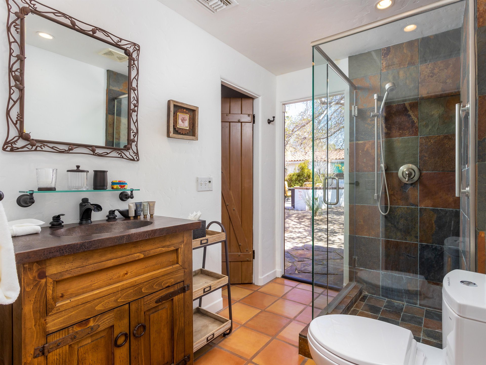 Luxurious bathroom fixtures