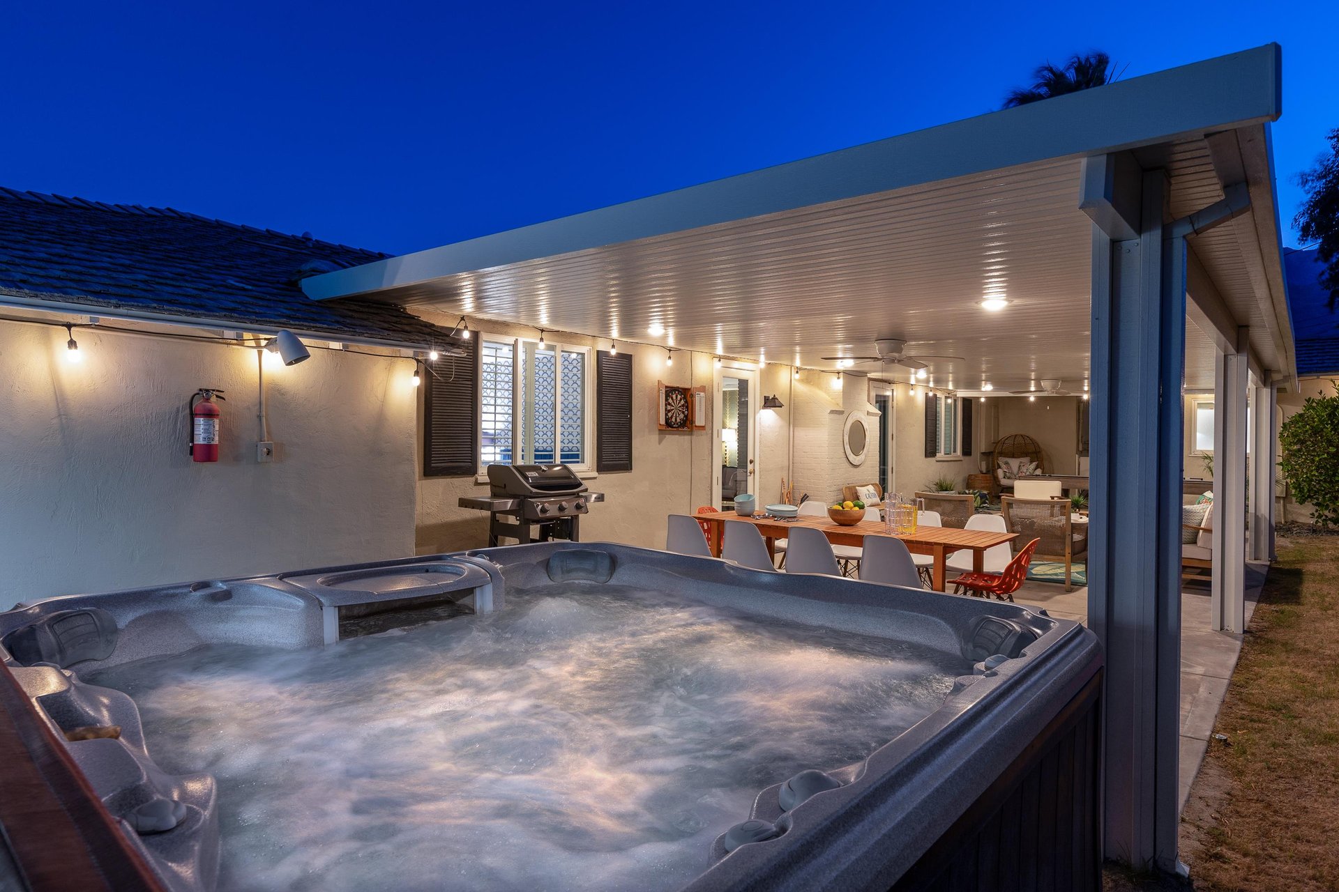 Aboveground jacuzzi