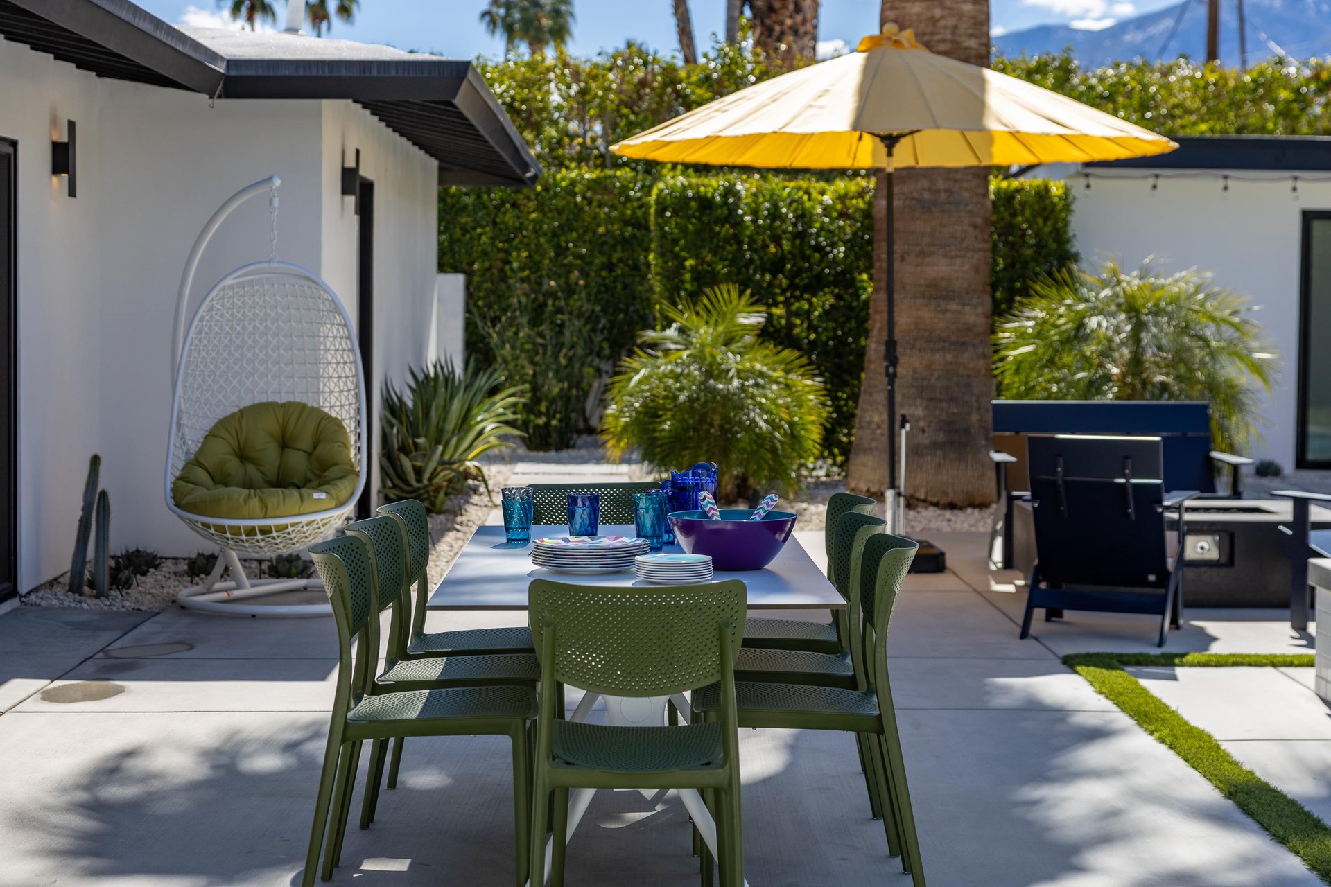 Outdoor seating for eight