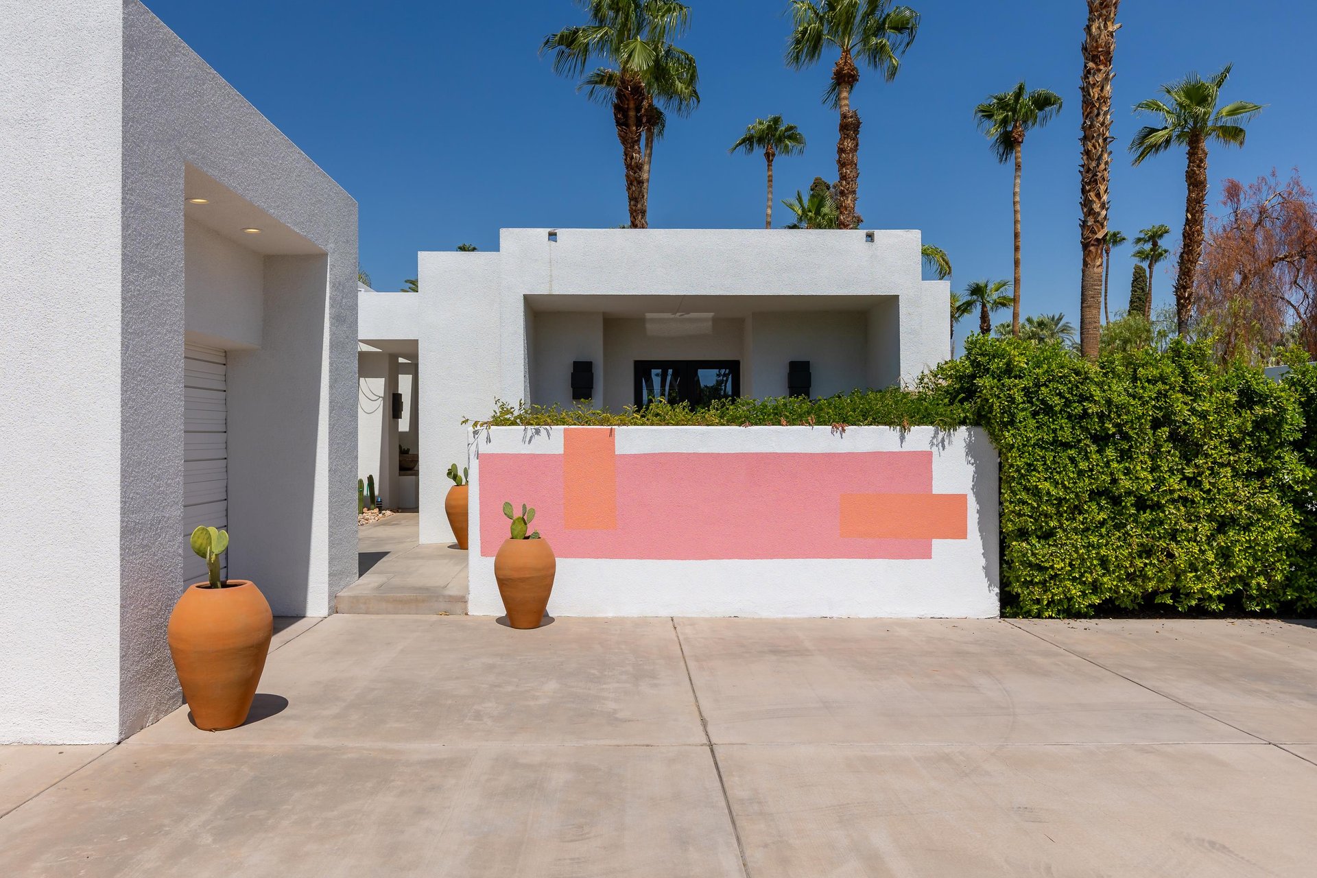 Large guest parking area