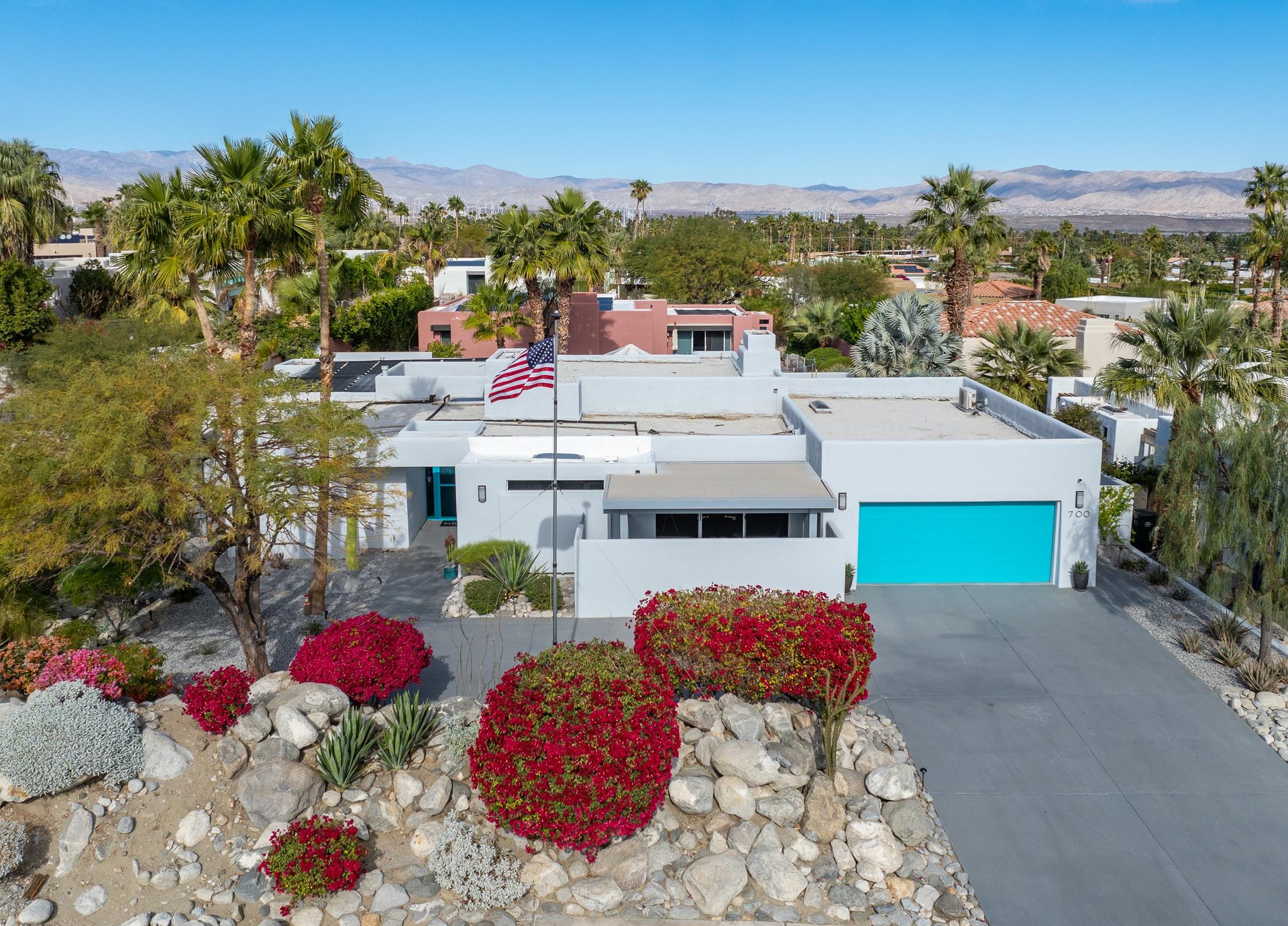 Welcome to The Silver Palm