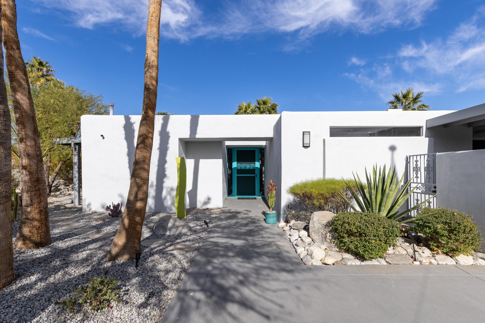 Welcome to The Silver Palm