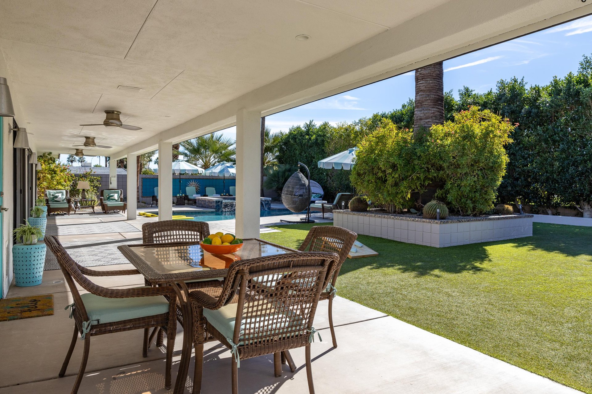 Outside dining for four