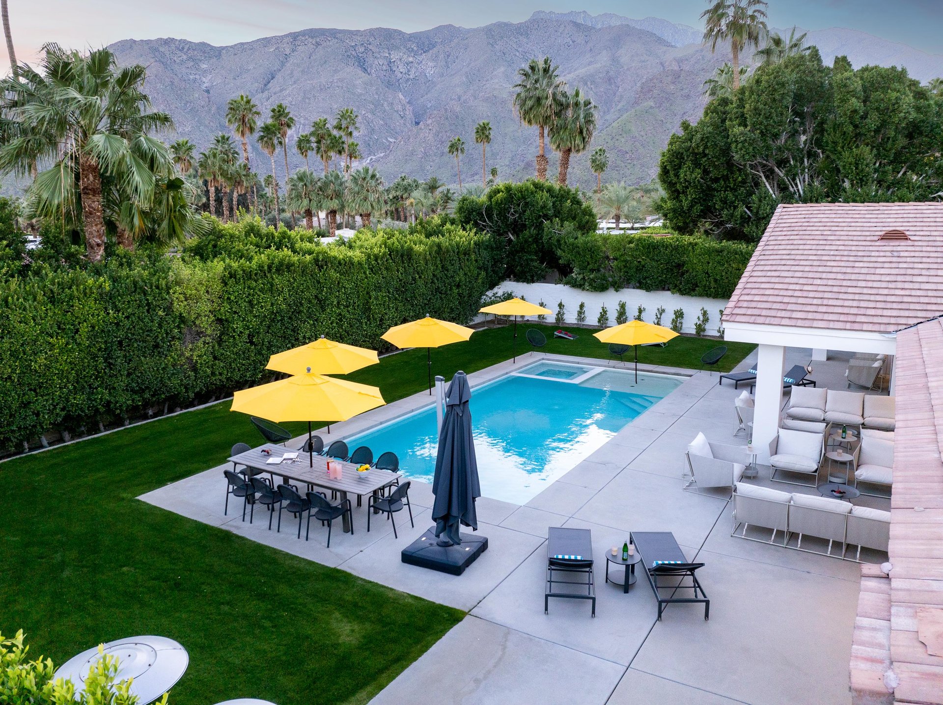 Majestic Palm Springs mountains