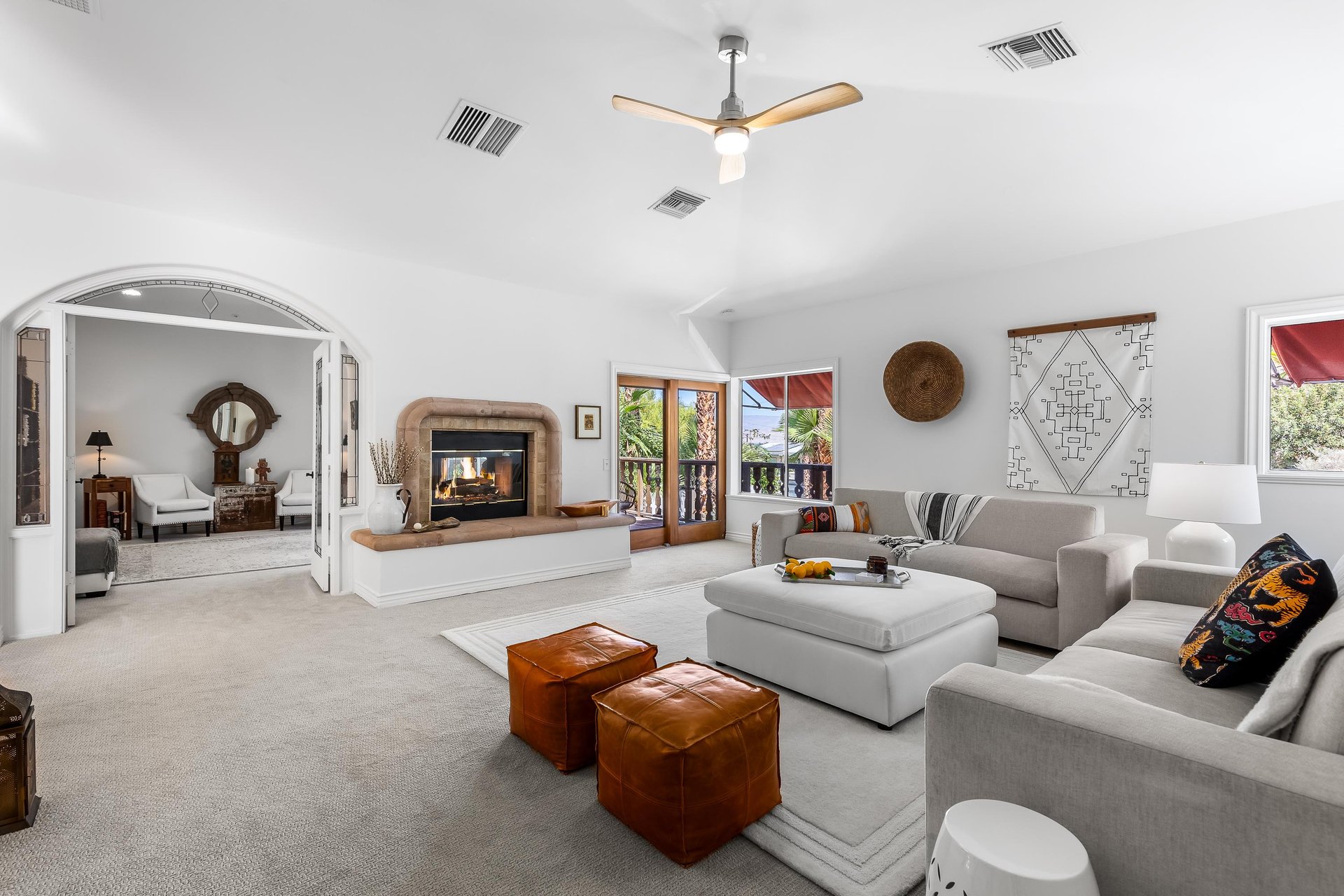 Spacious living room