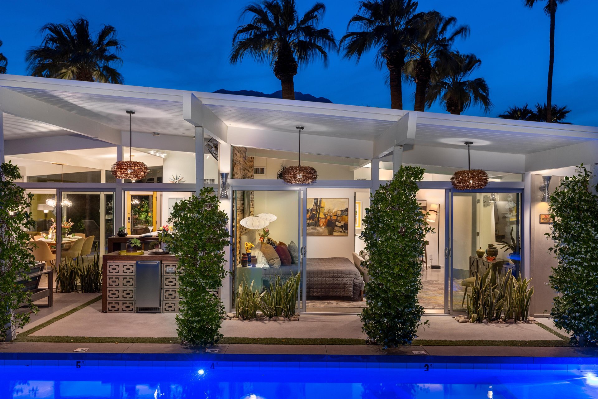 Indooroutdoor paradise