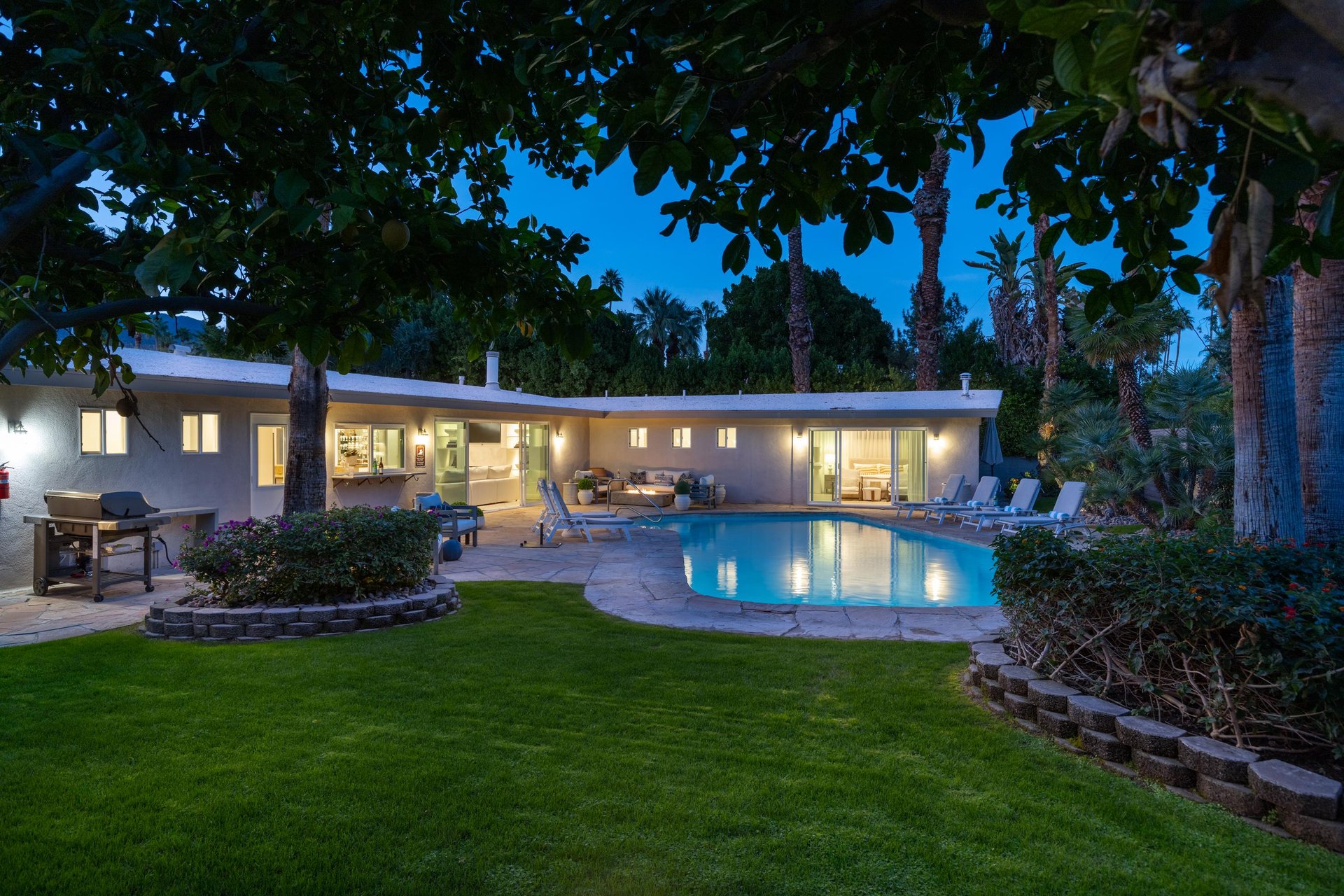 Modern desert retreat