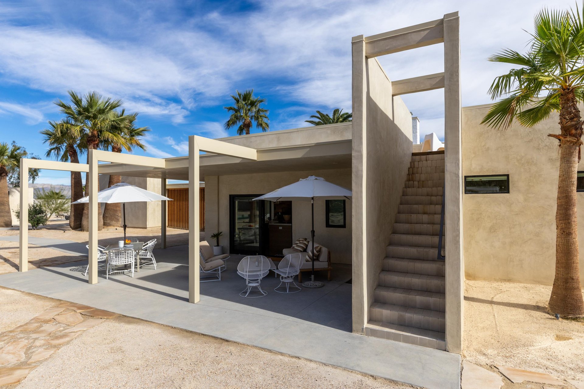 Modern desert retreat