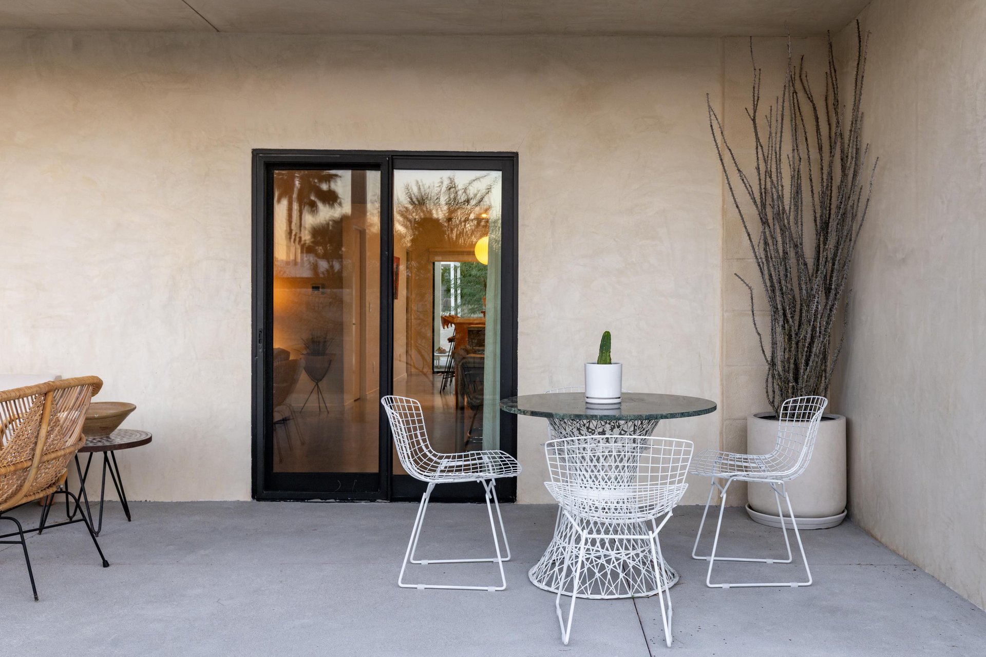 Modern wire furniture and warm desert vibes