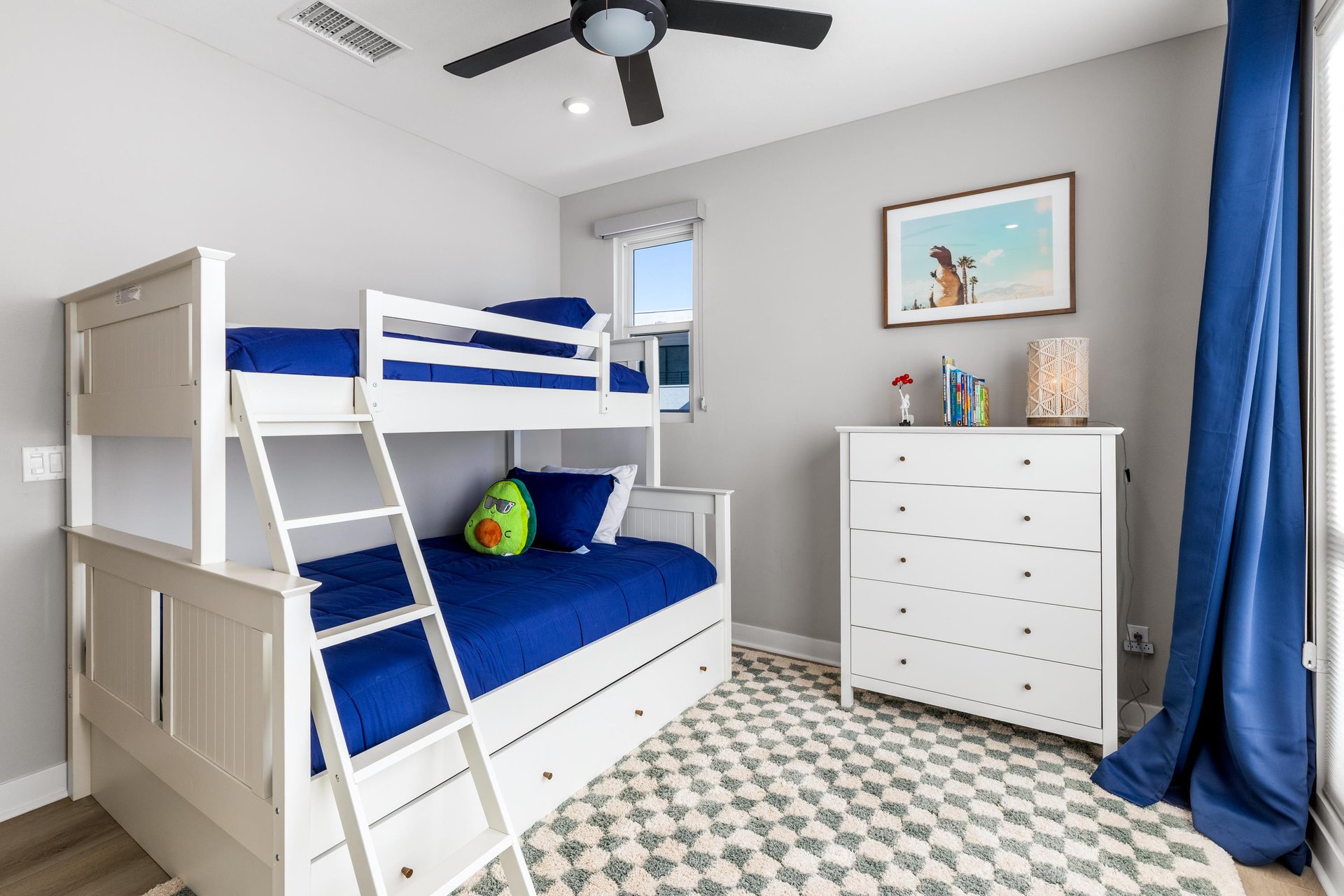 Cheerful bunk room