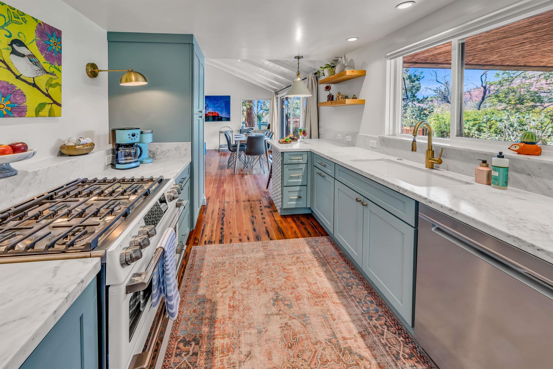 Newly Renovated Kitchen With Upgraded Appliances