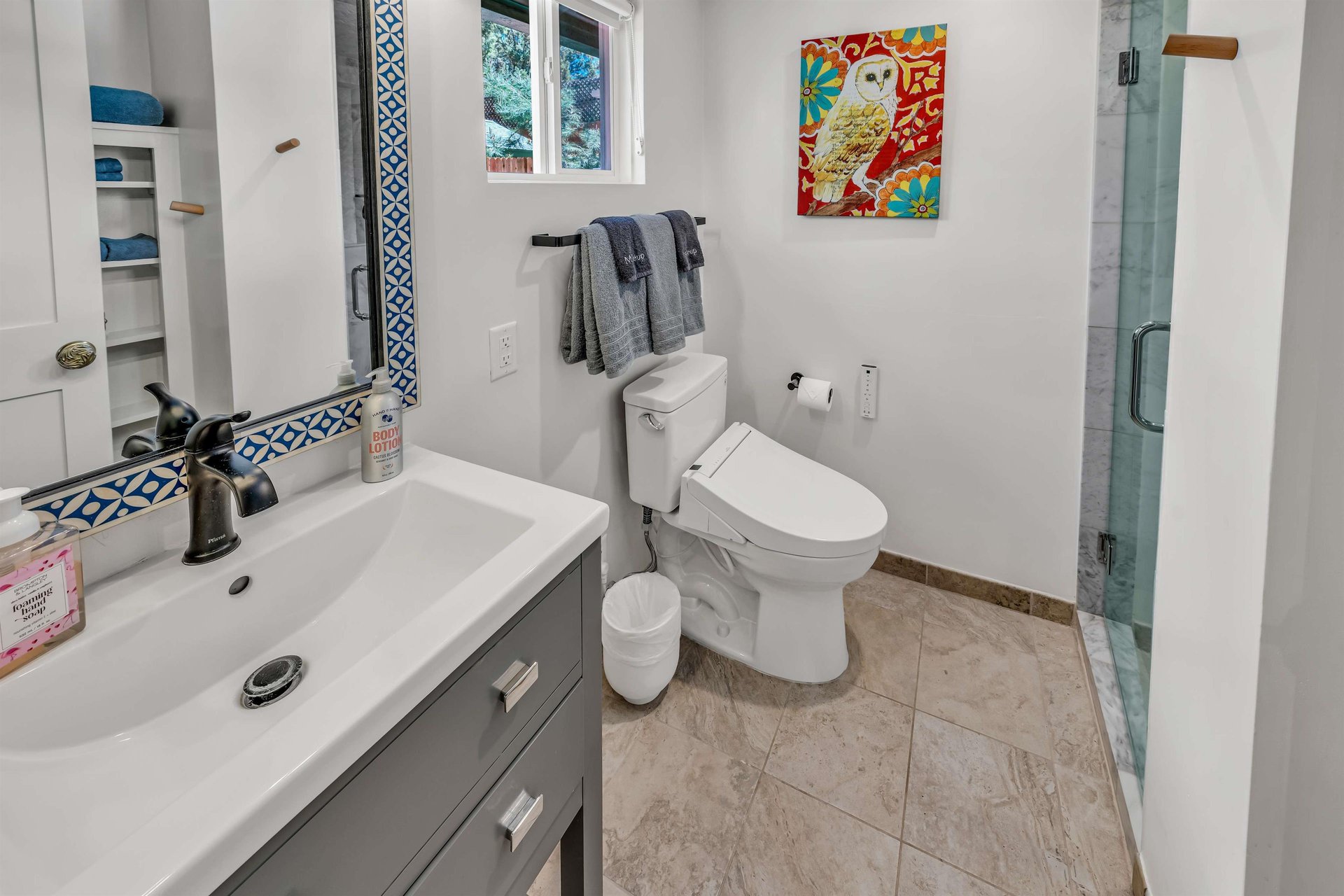 1st Master En Suite With Upgraded Toilet