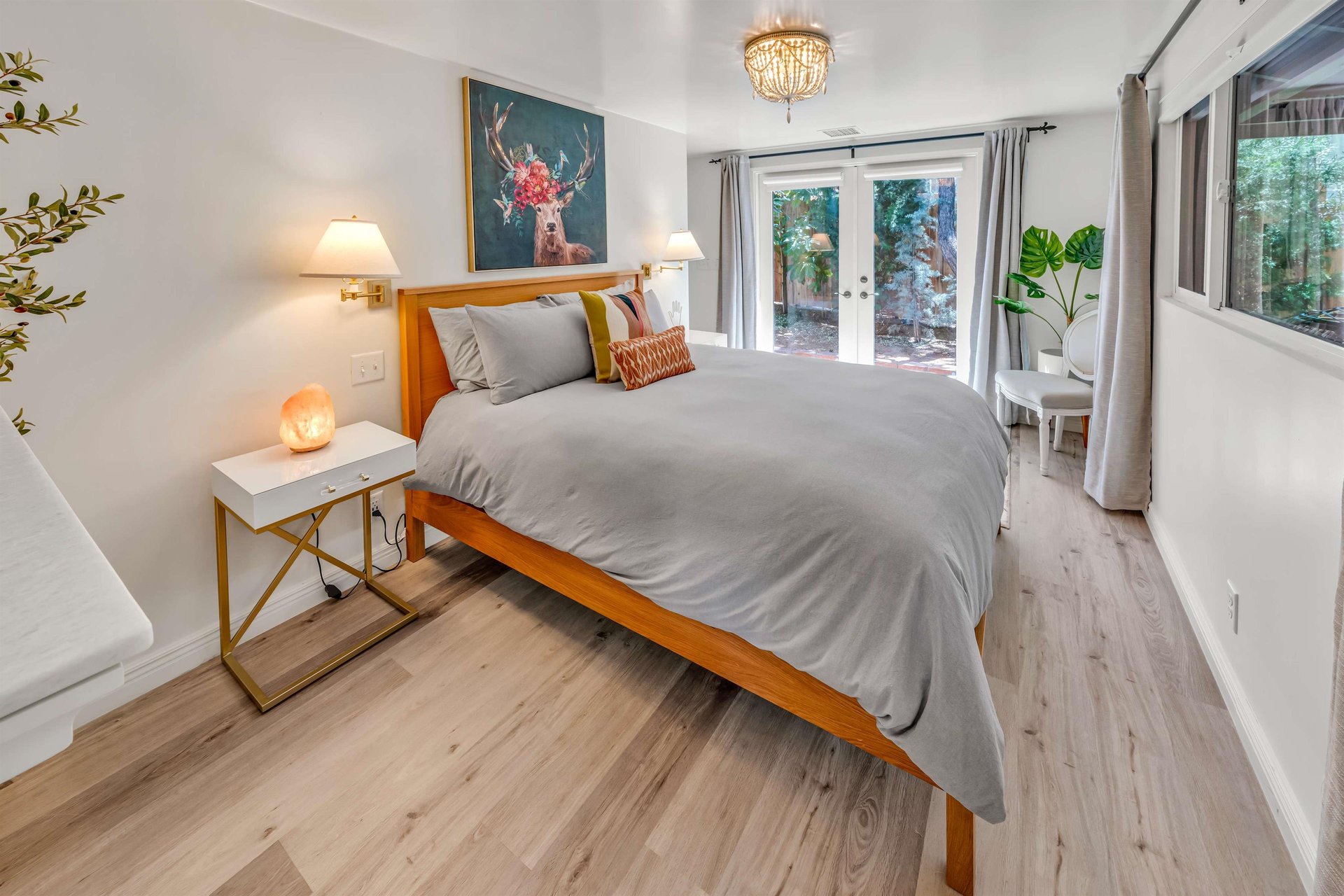 2nd Master Suite With Access to Backyard Near Bali Room and Jacuzzi