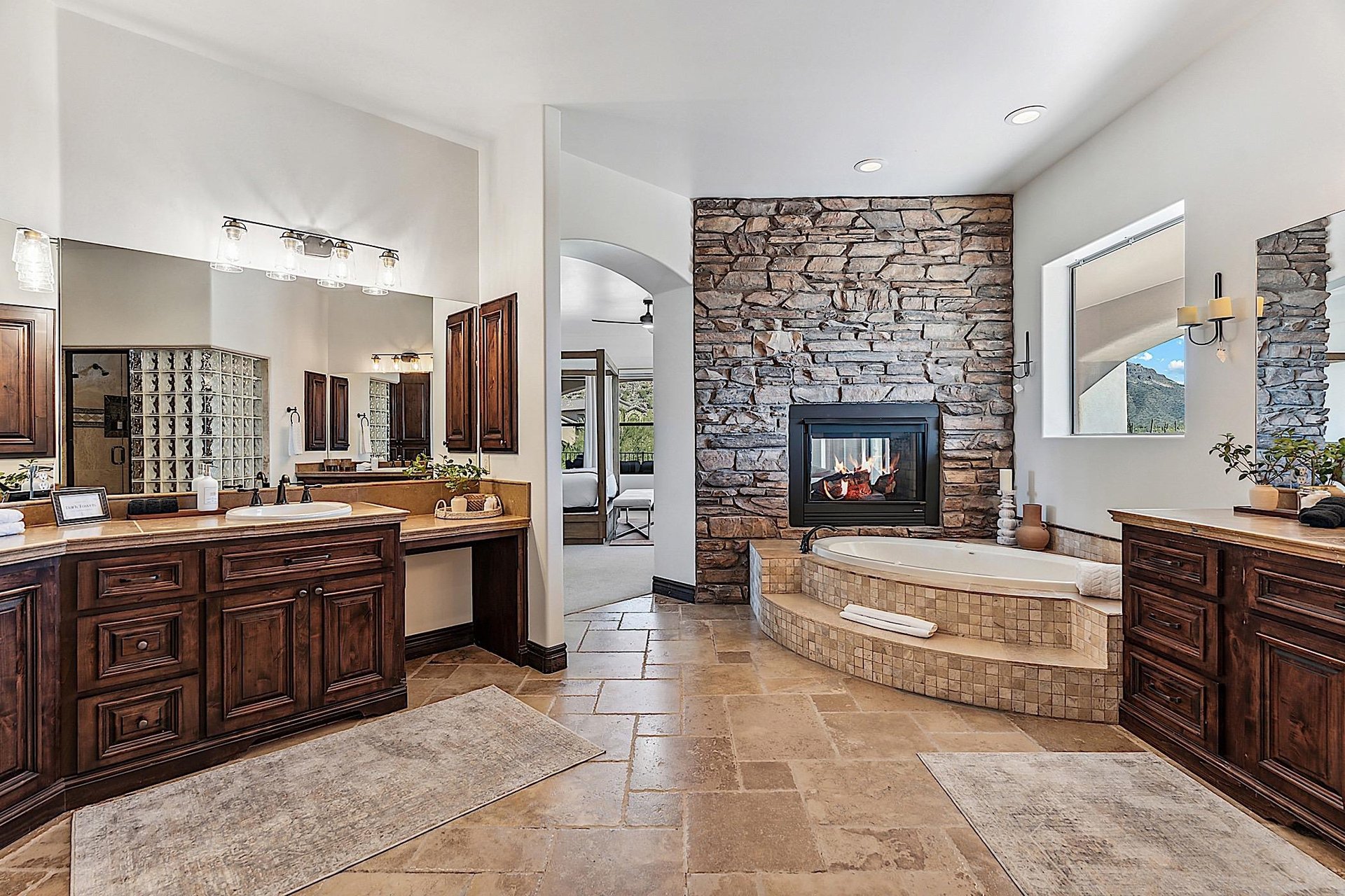 Master Suite Bathroom