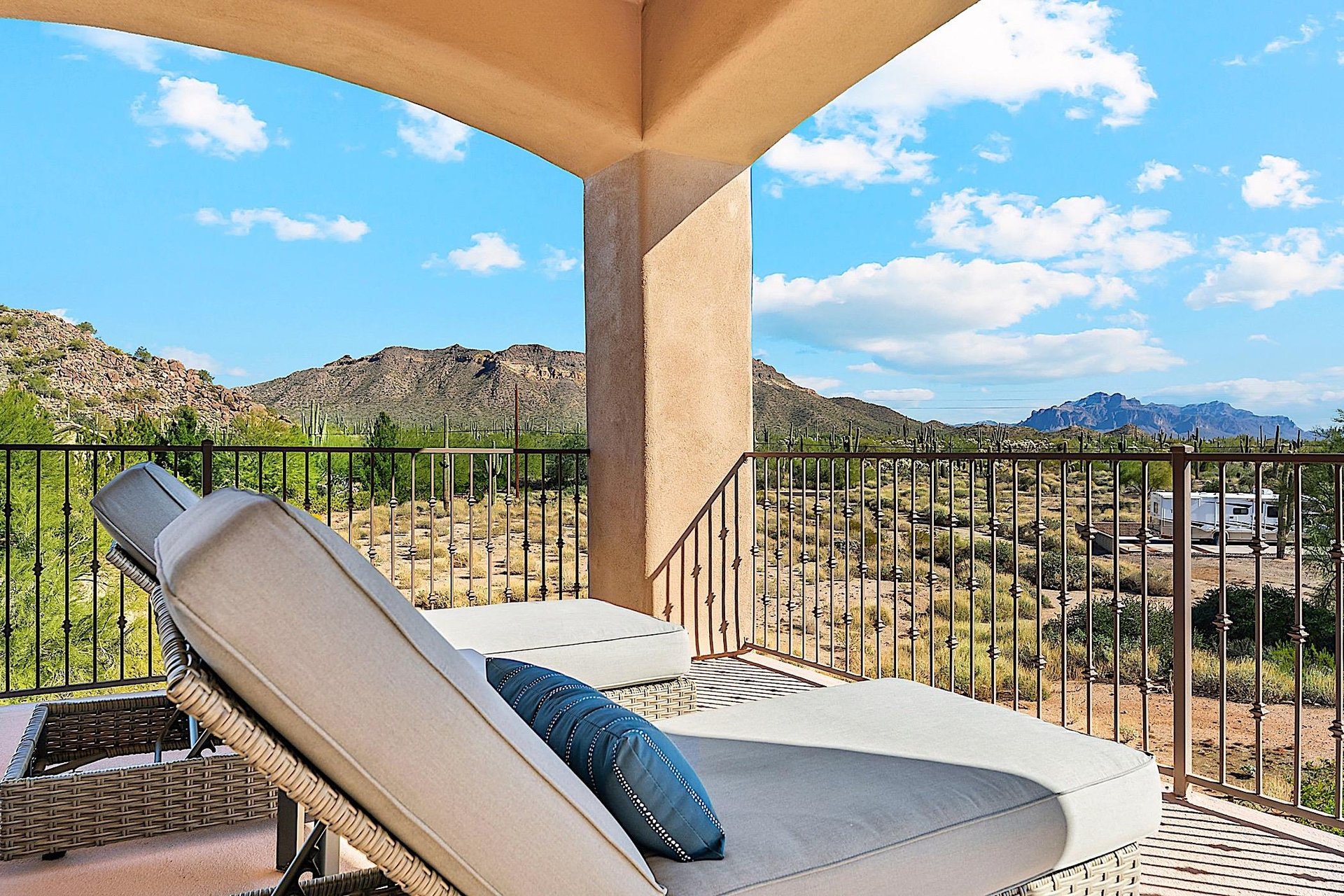 Master Suite Patio  Sun Loungers