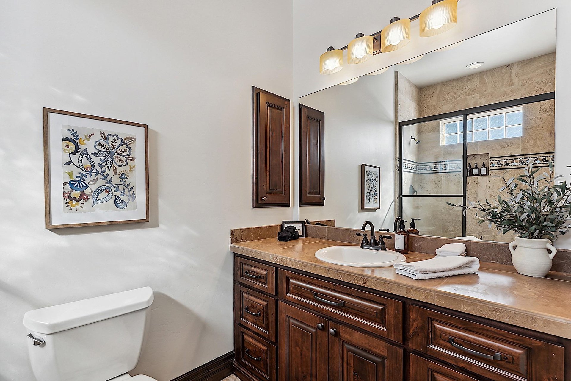 Second Bedrooms Bathroom