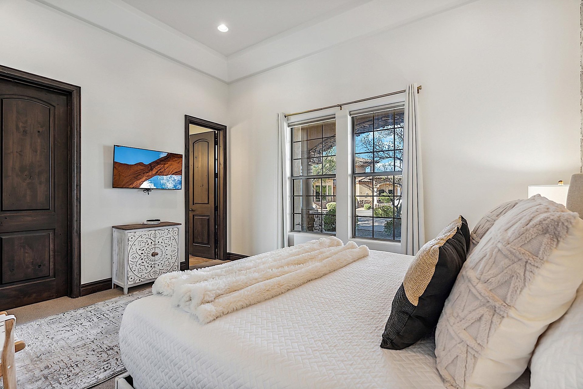 Fifth Bedroom  King Sized Bed