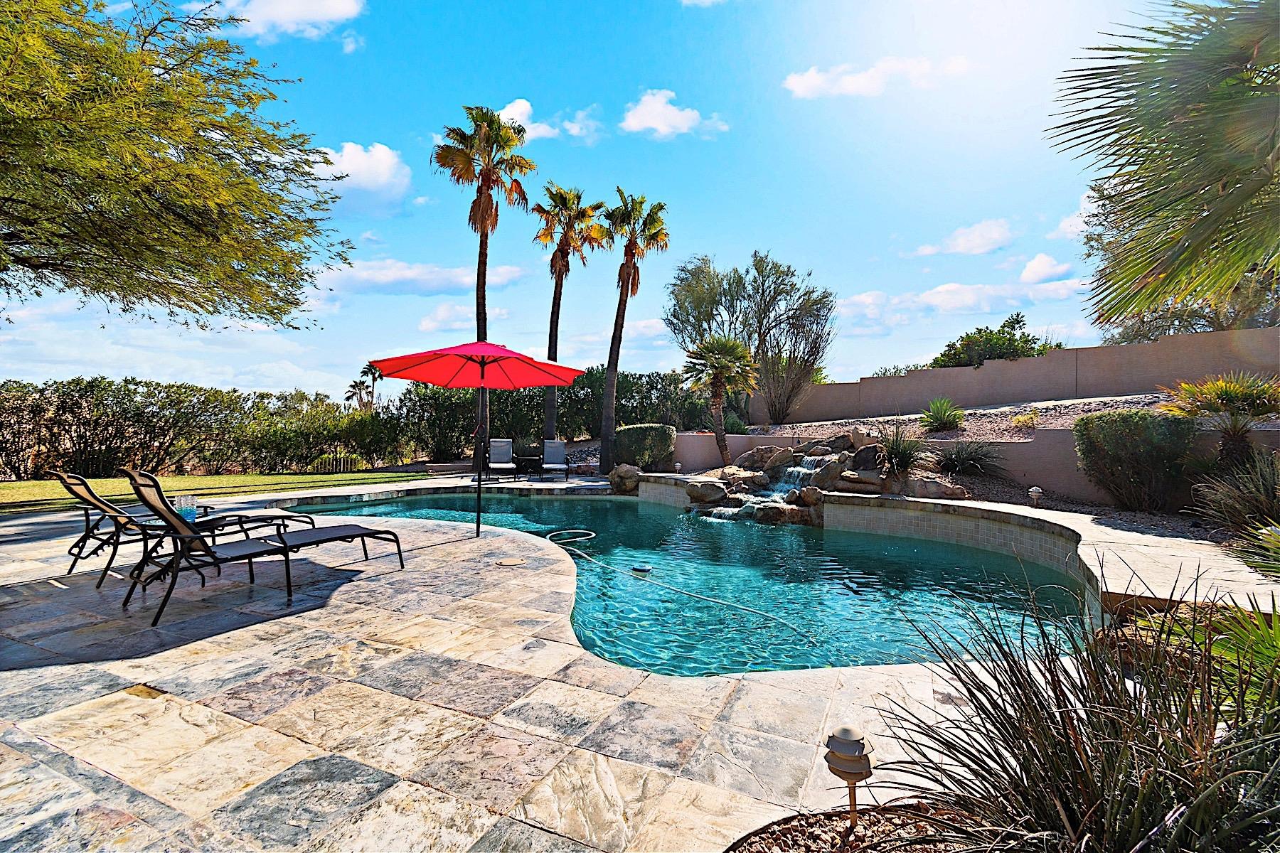 Quiet, relaxing backyard
