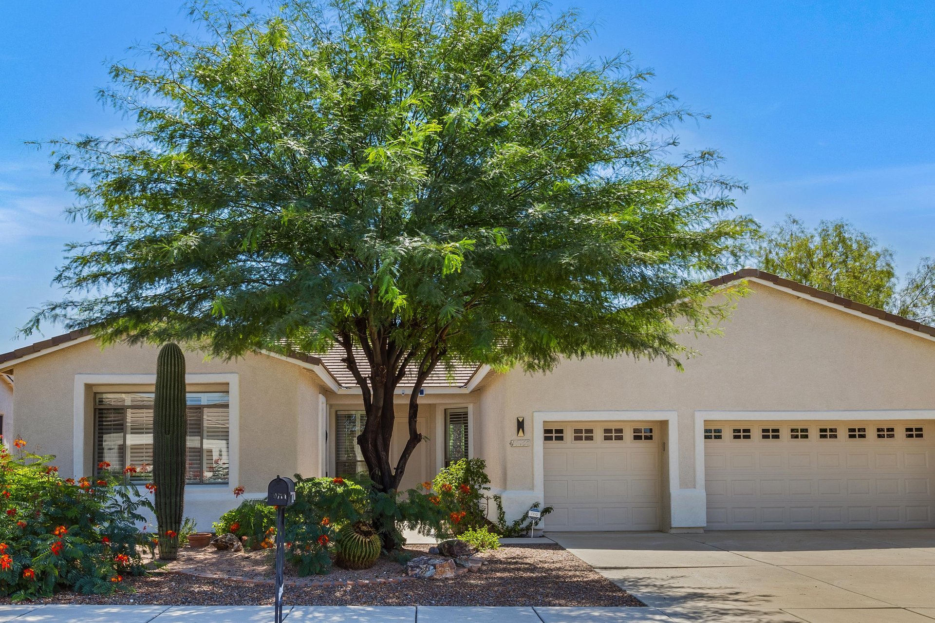 Front of Mountain View Retreat