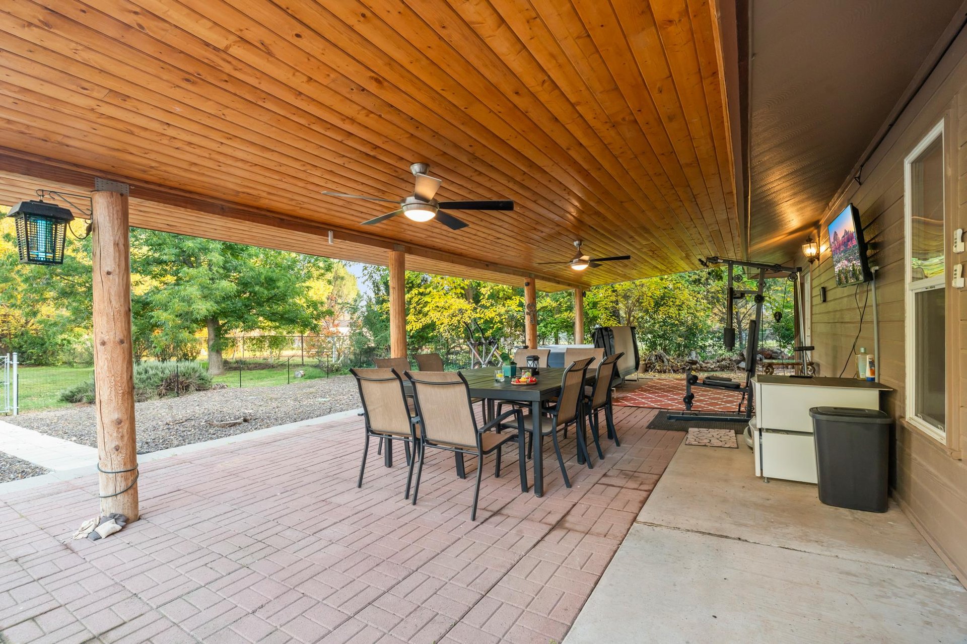 Spacious Patio