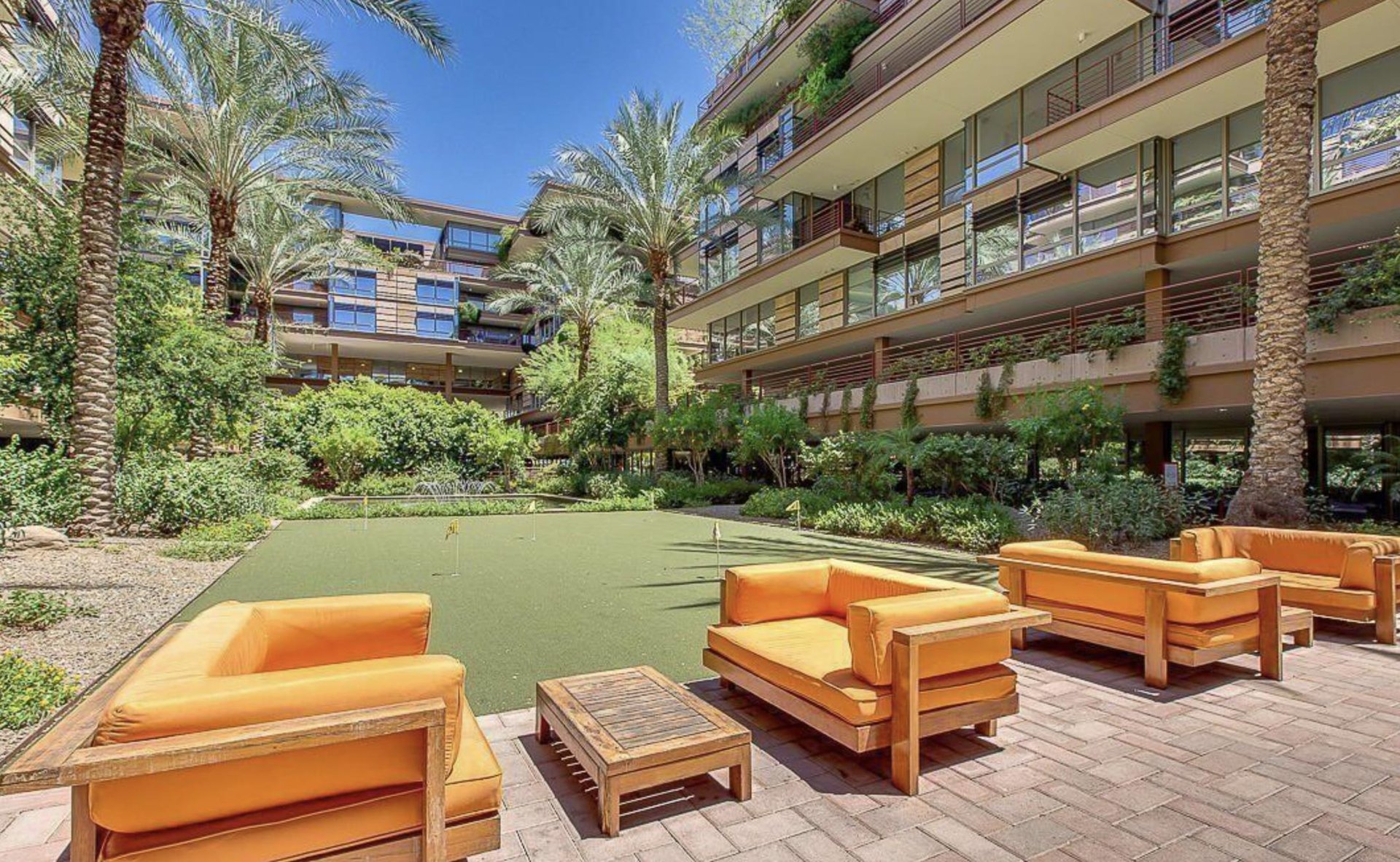 Community Putting Green