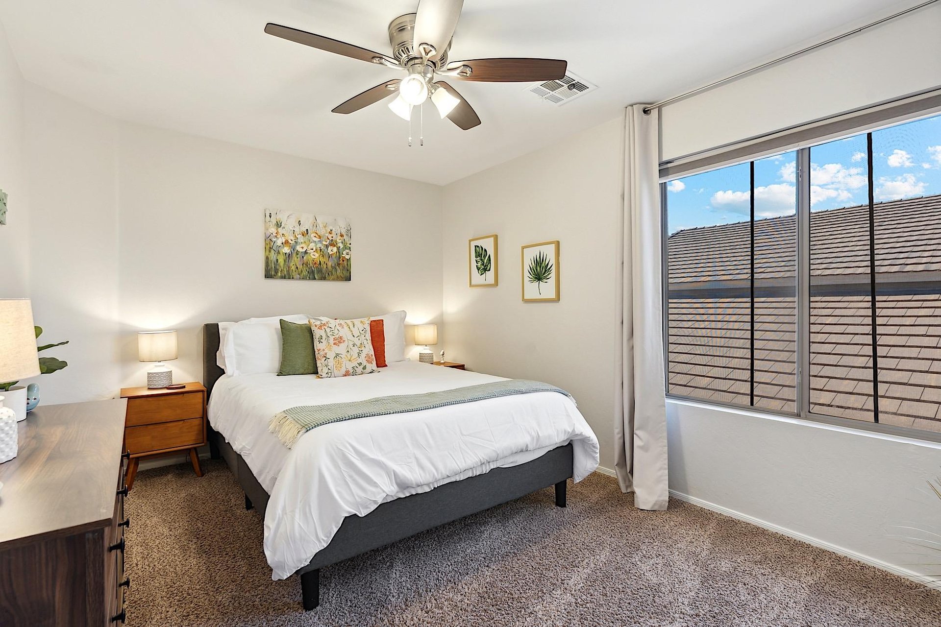 Third bedroom  Queen