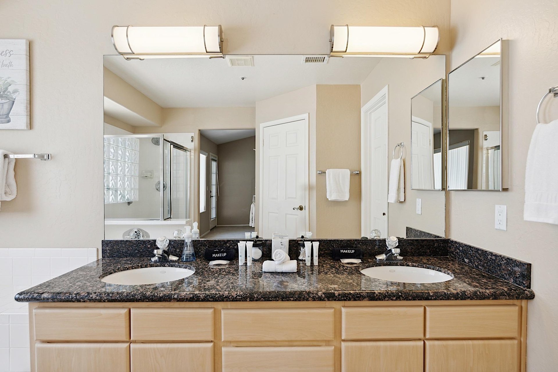 Master Bathroom  Dualvanity
