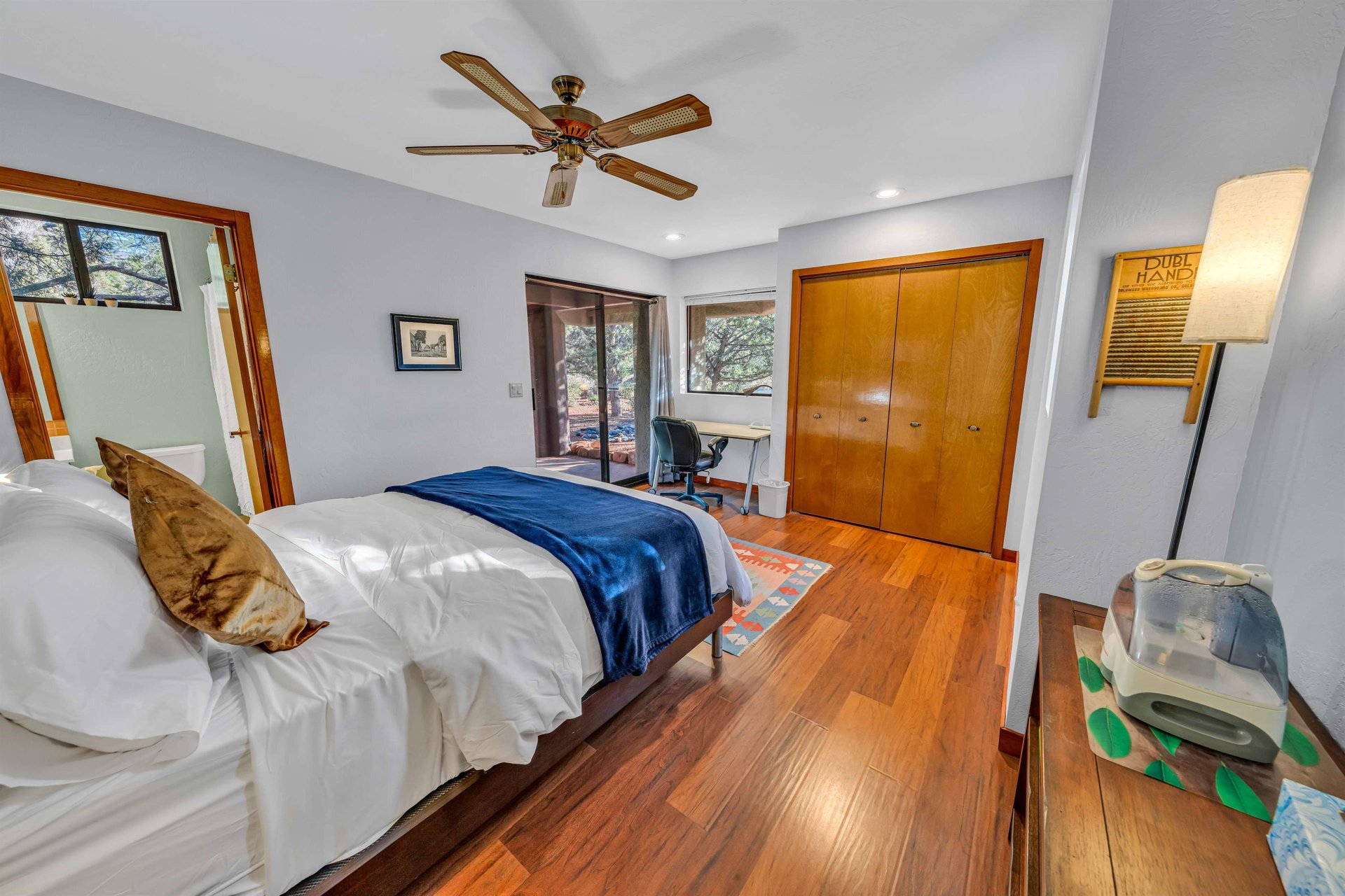Jack and Jill Bathroom With Guest Bedrooms