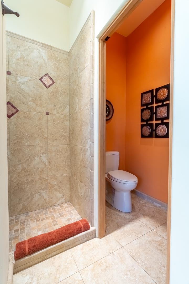 Master En Suite Comode